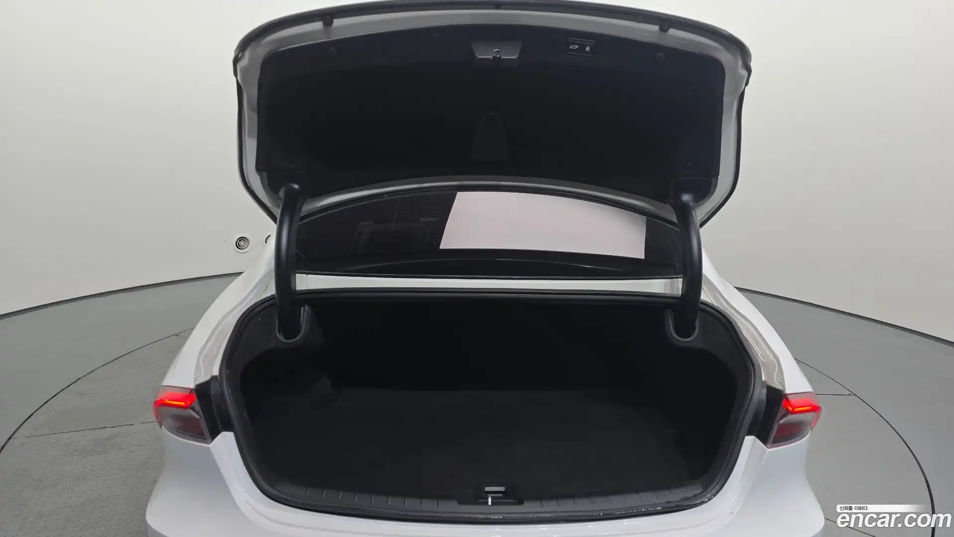 Grandeur Hyundai 2021.3-OPTION-023