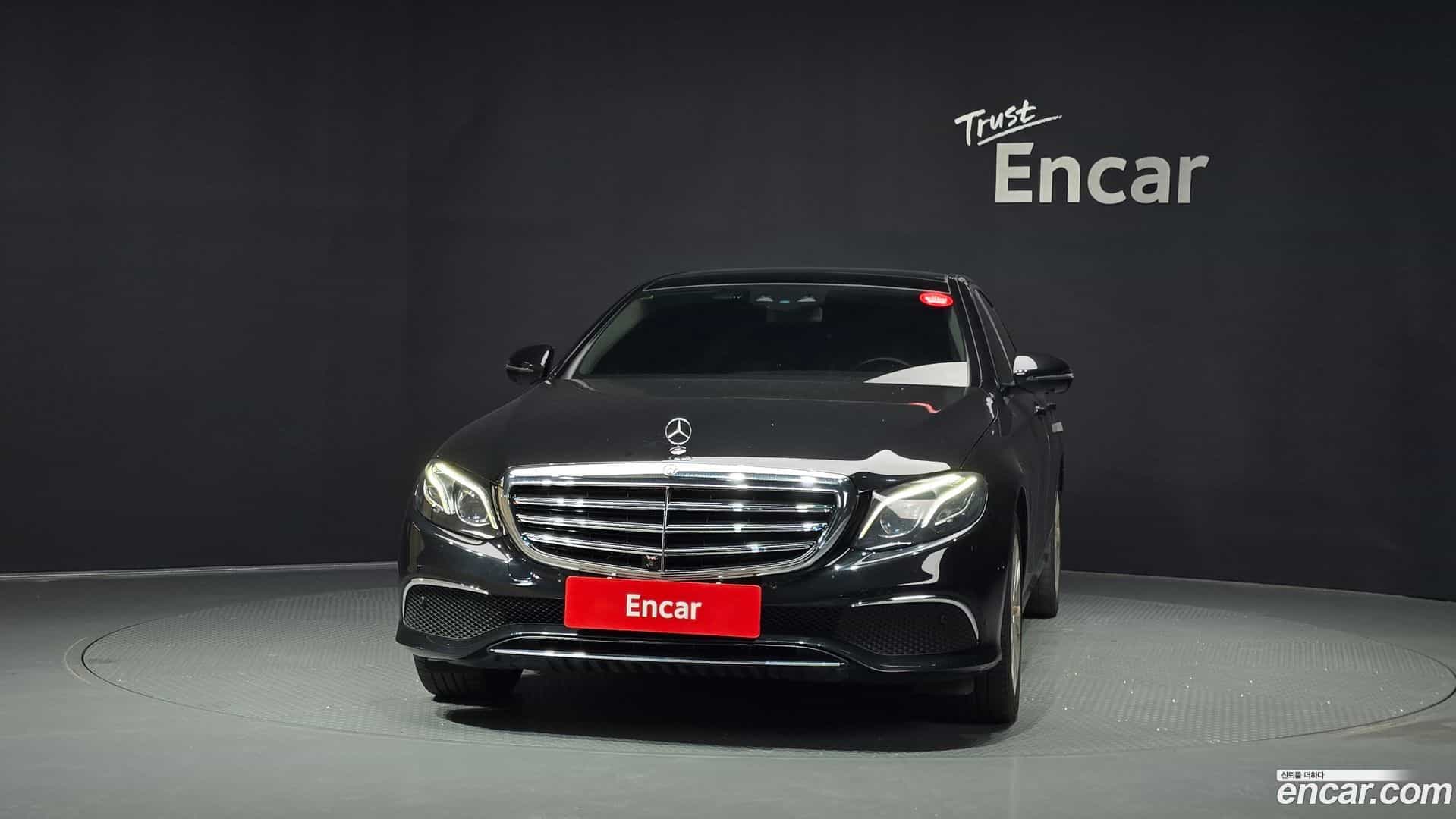 E-Class Mercedes-Benz 2017.0-OUTER-003