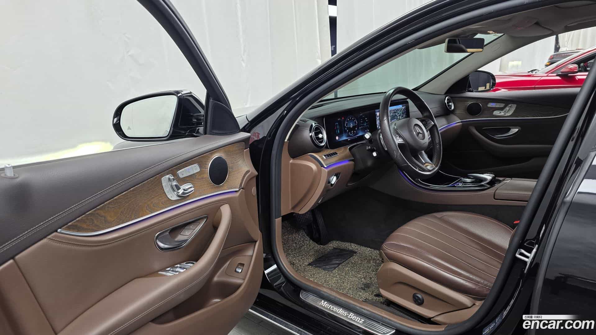 E-Class Mercedes-Benz 2017.0-INNER-010