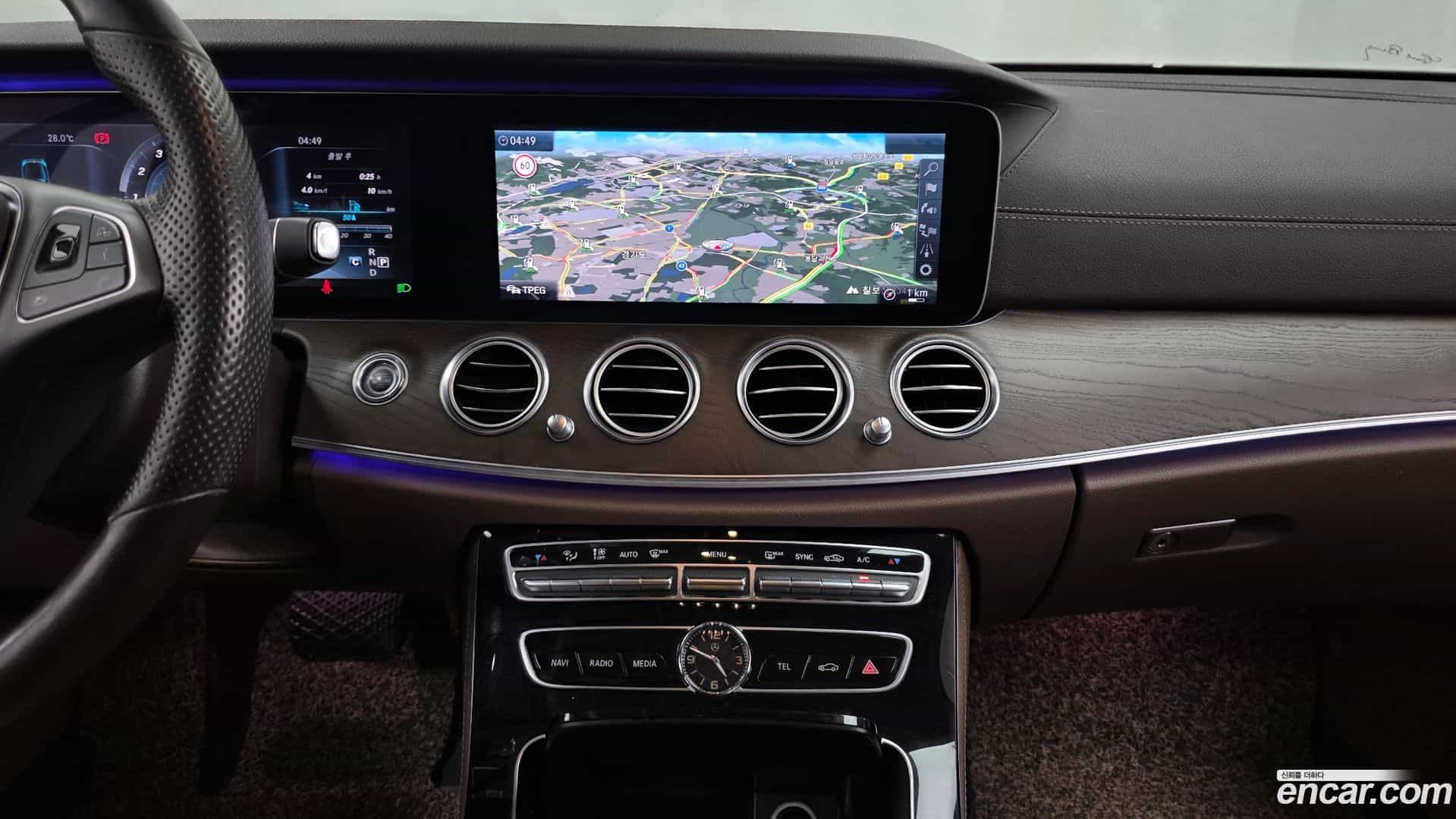 E-Class Mercedes-Benz 2017.0-OPTION-018