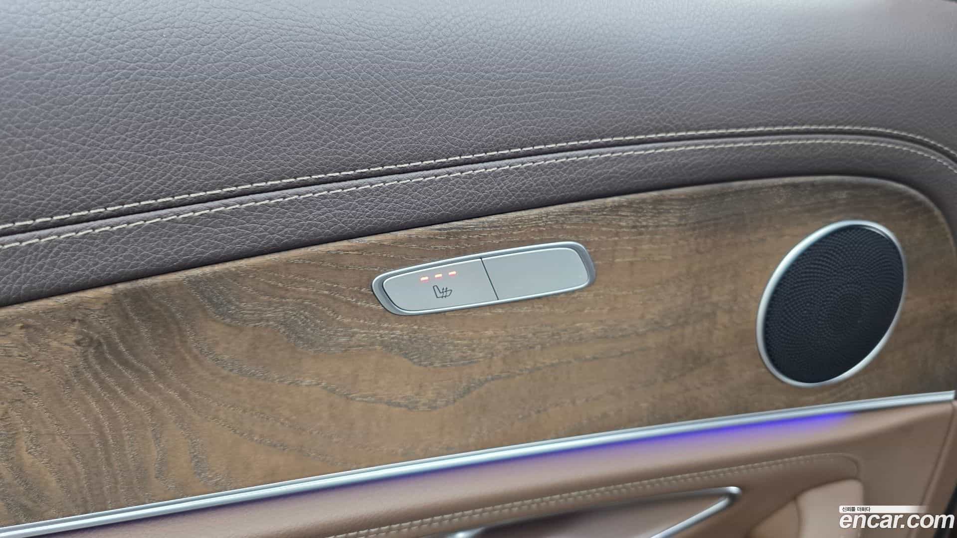 E-Class Mercedes-Benz 2017.0-OPTION-023