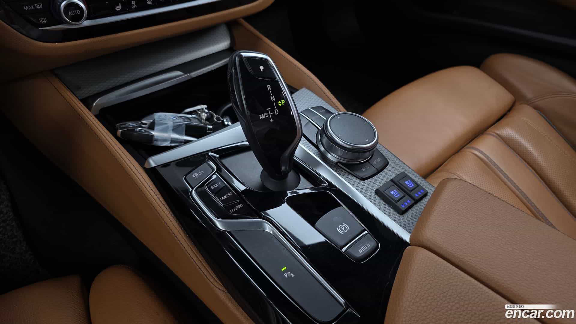 5-Series BMW 2017.8-INNER-009