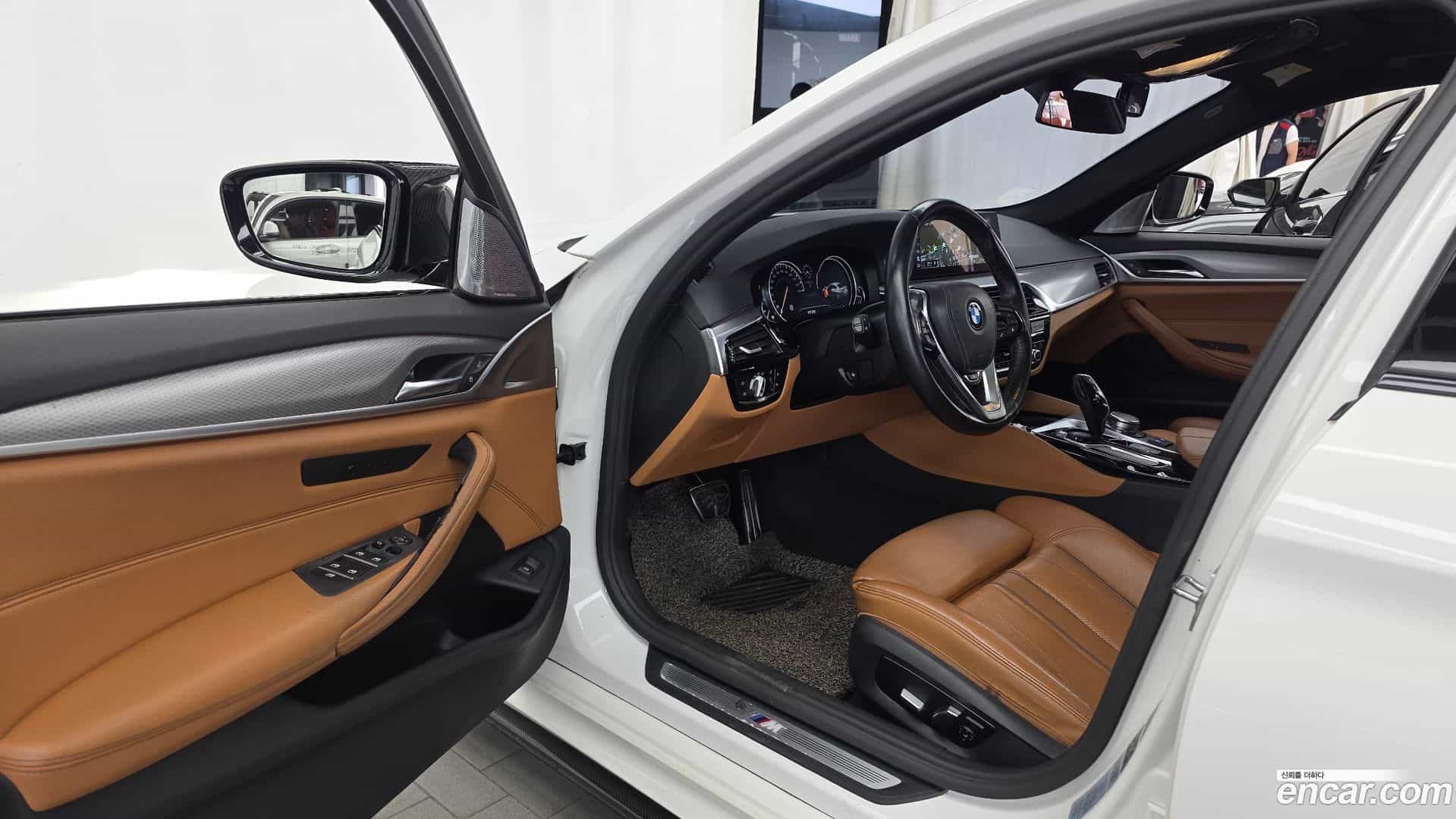 5-Series BMW 2017.8-INNER-010