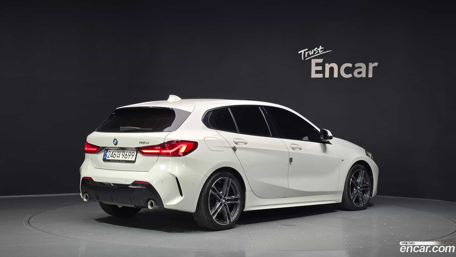 1-Series BMW 2021.6-OUTER-002
