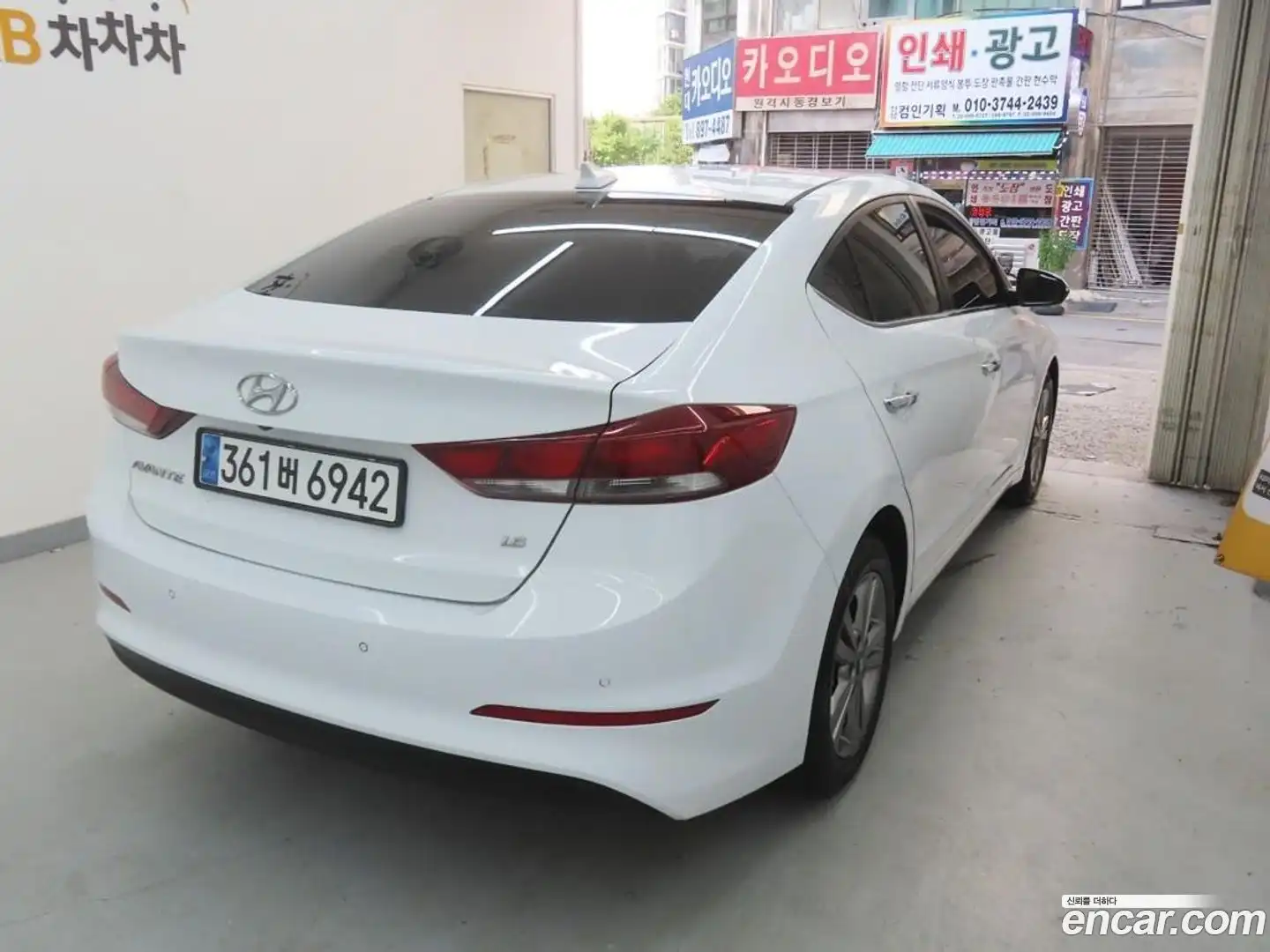 AVANTE Hyundai 2017.3-OUTER-003