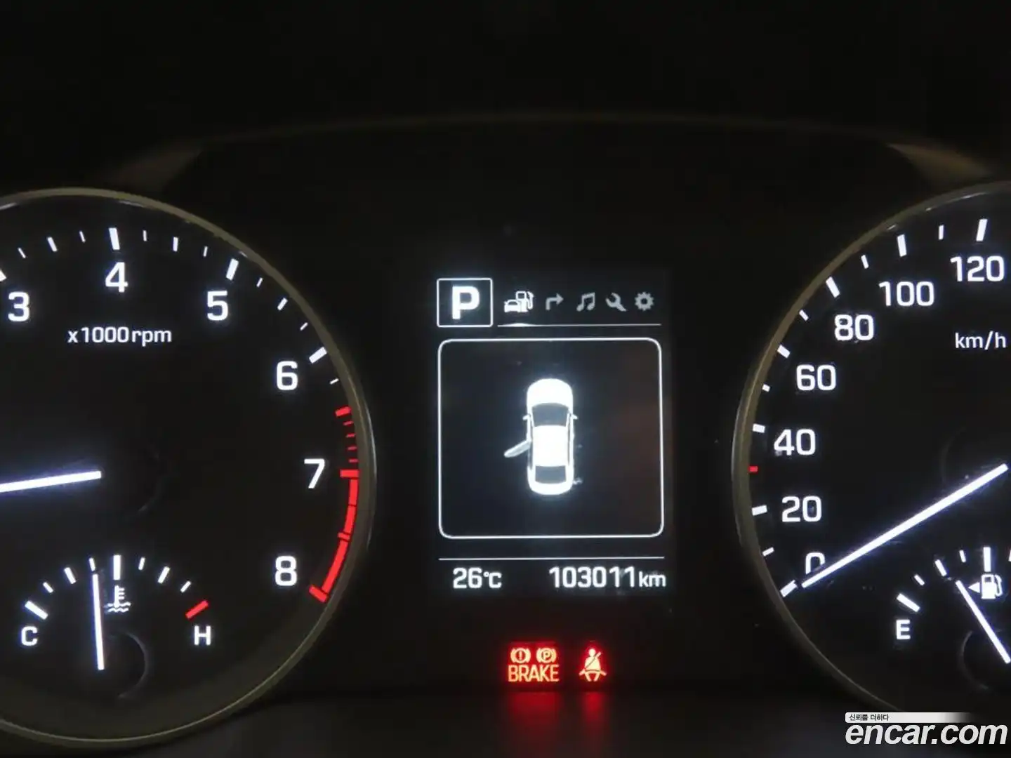 AVANTE Hyundai 2017.3-INNER-008