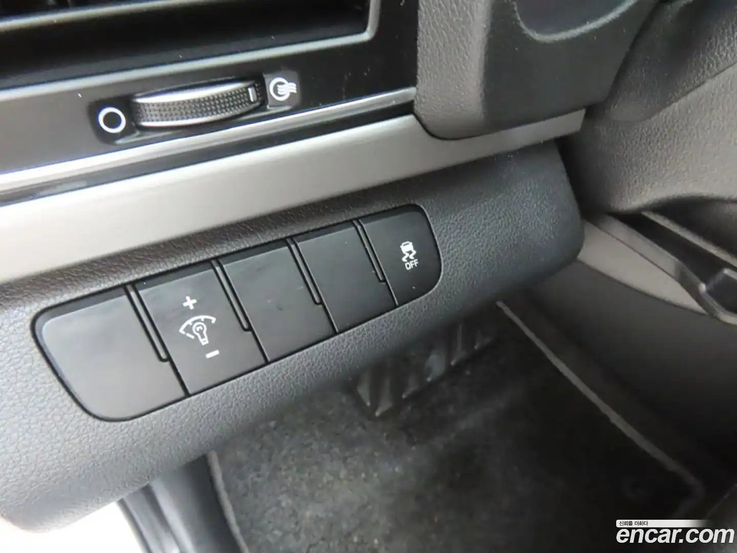 AVANTE Hyundai 2017.3-INNER-010