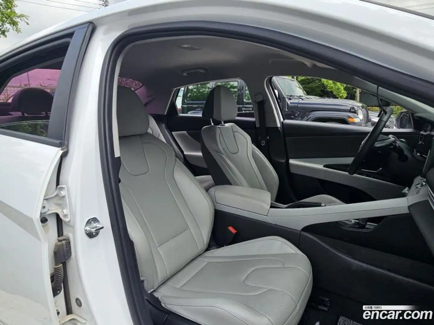 AVANTE Hyundai 2020.8-INNER-008