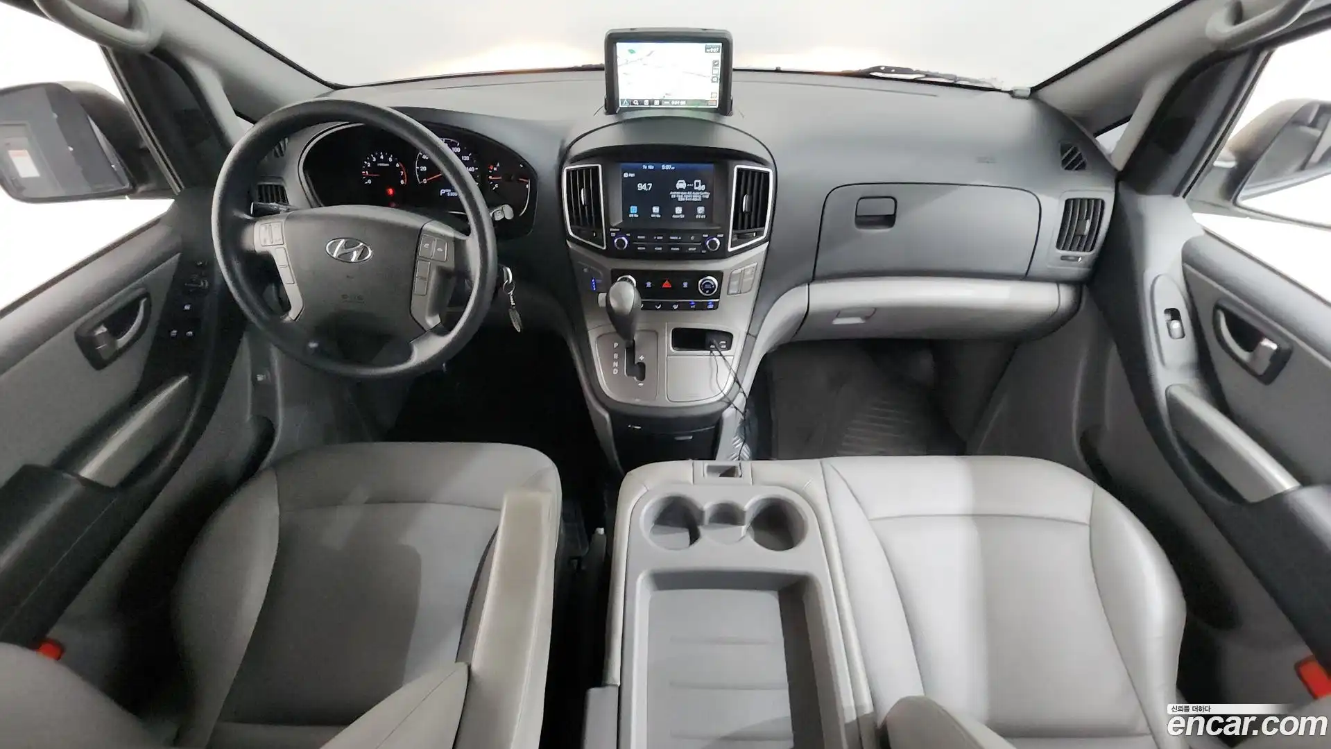 Starex Hyundai 2020.5-INNER-007