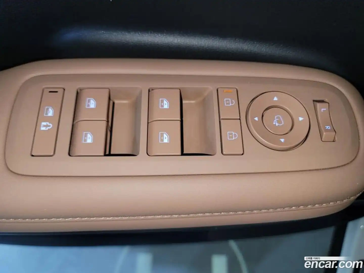 Santafe Hyundai 2025.1-OPTION-018