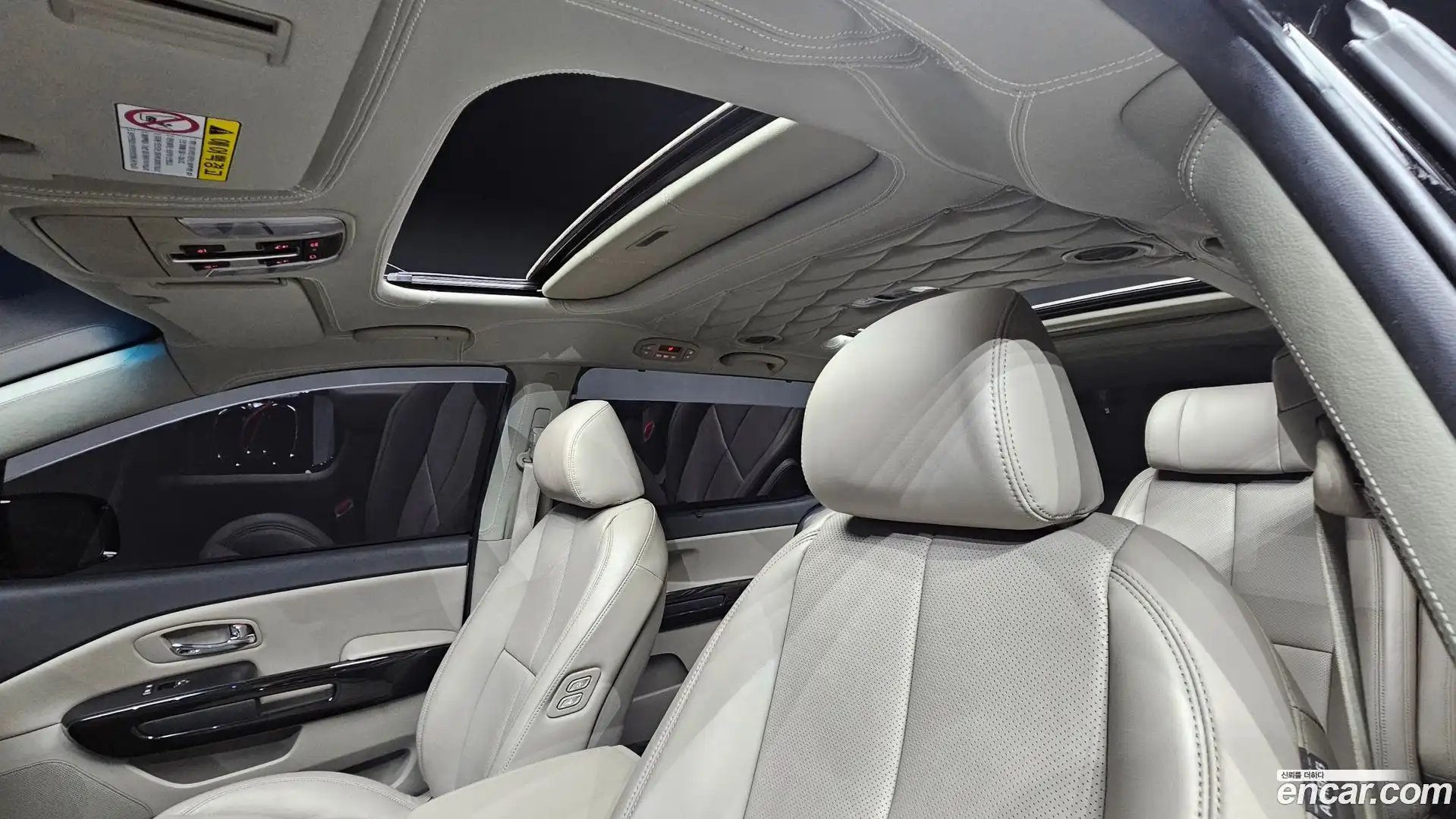 Canival Kia 2019.6-OPTION-023