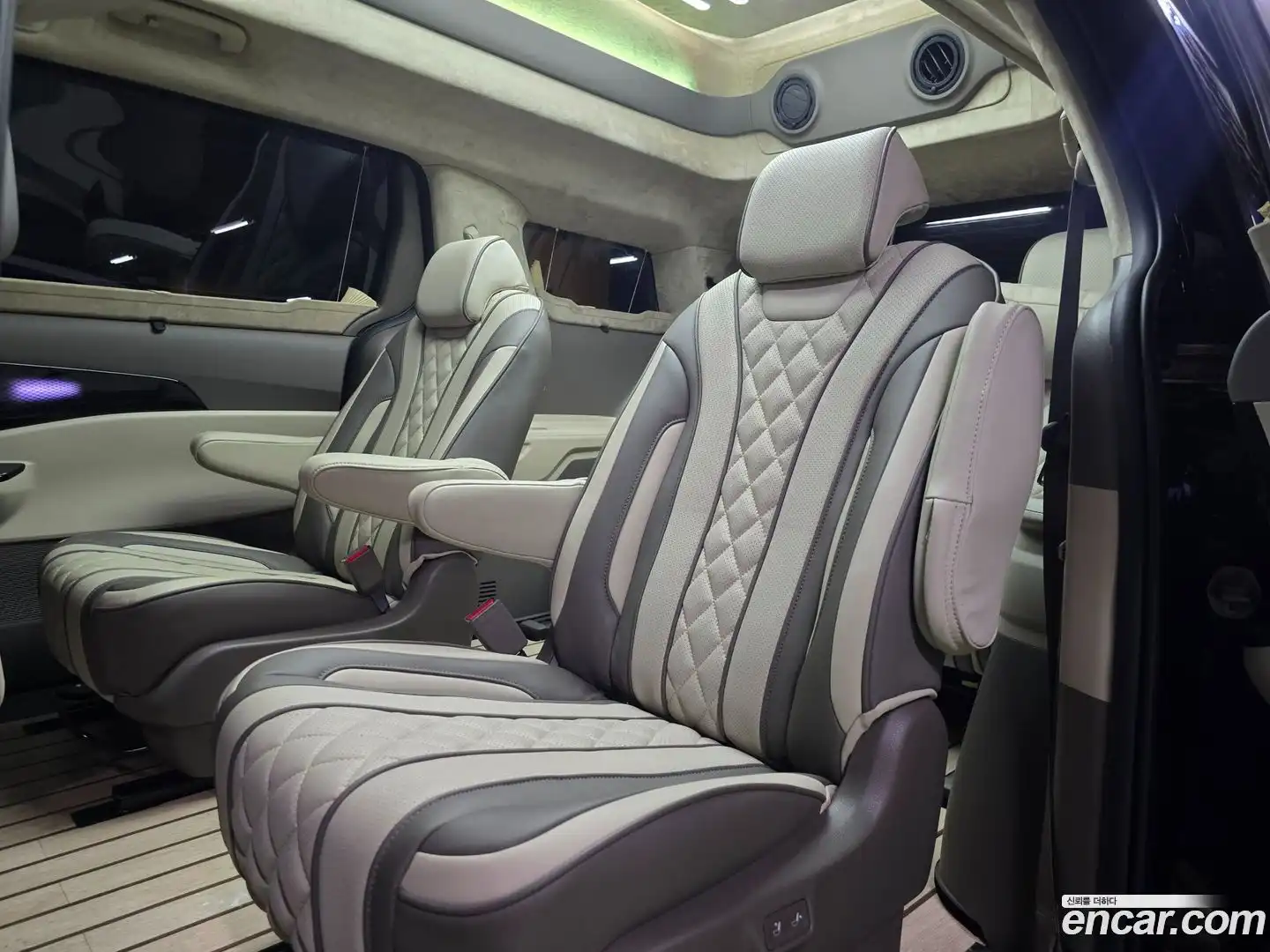 Canival Kia 2023.0-OPTION-016