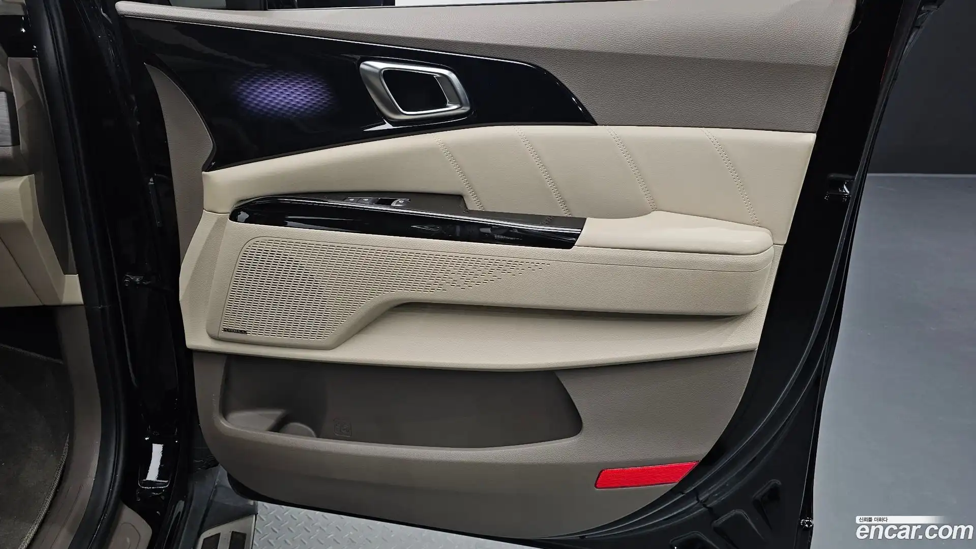 Canival Kia 2023.0-INNER-035