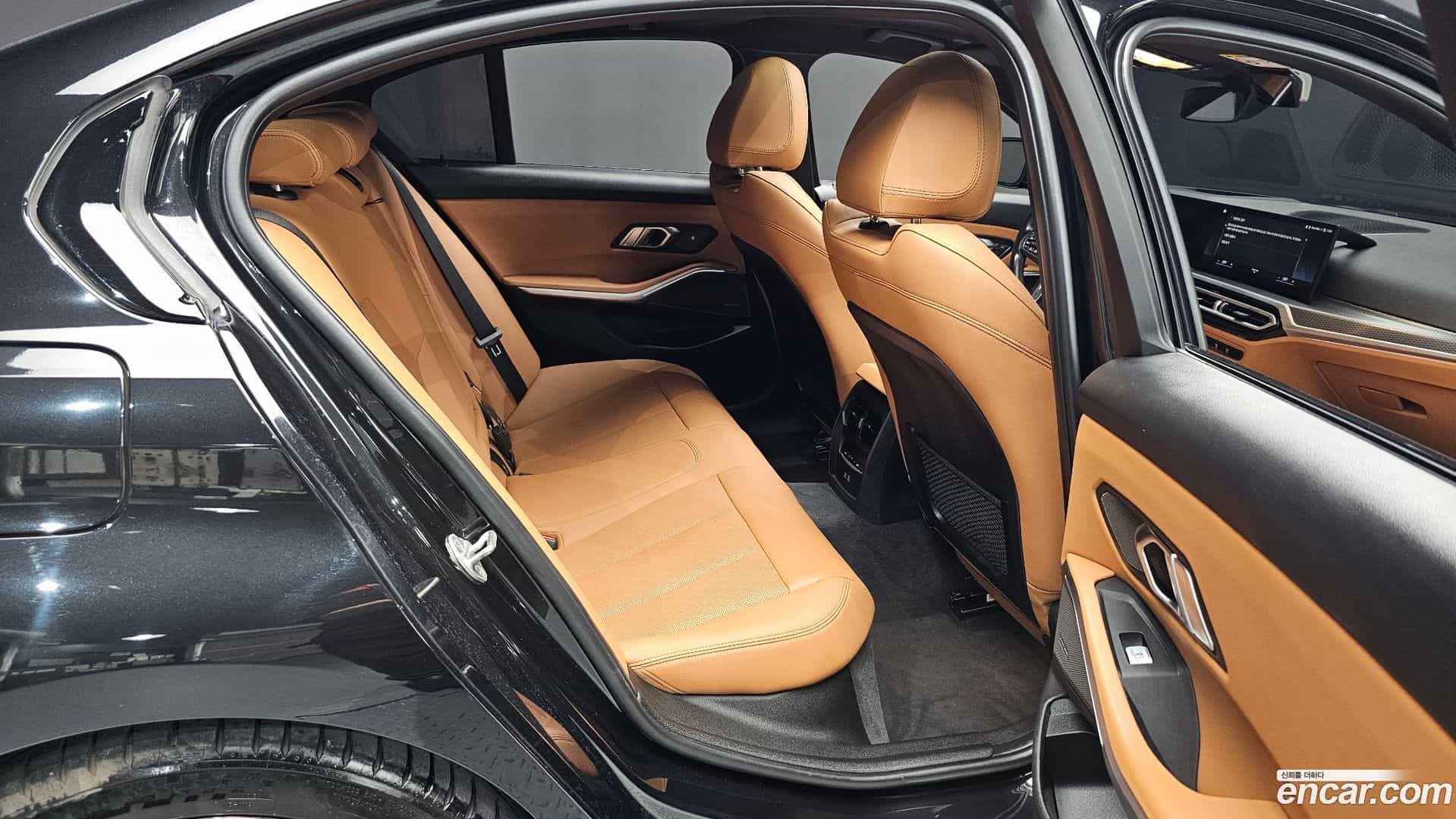3-Series BMW 2023.8-OPTION-015