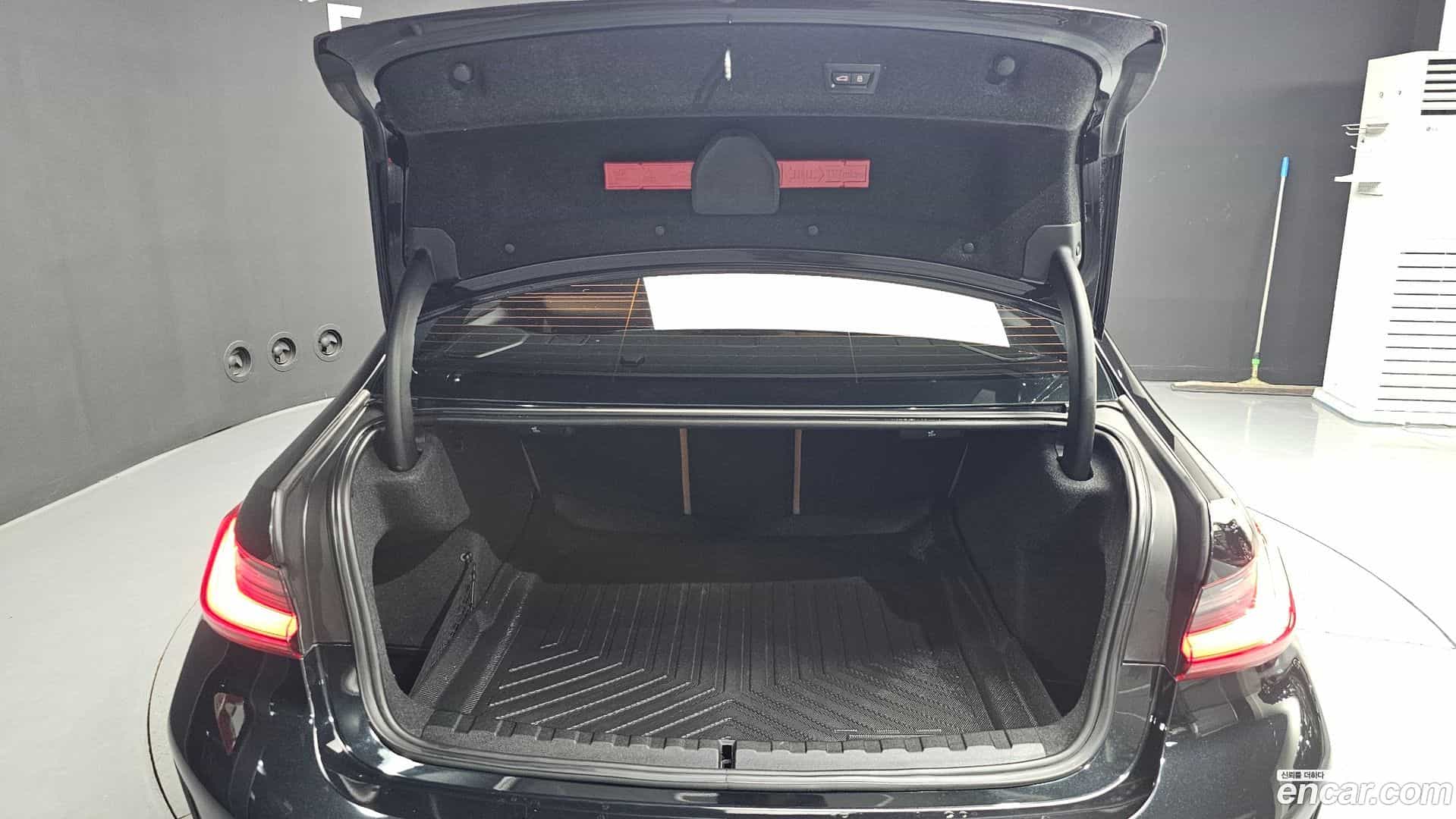 3-Series BMW 2023.8-OPTION-024
