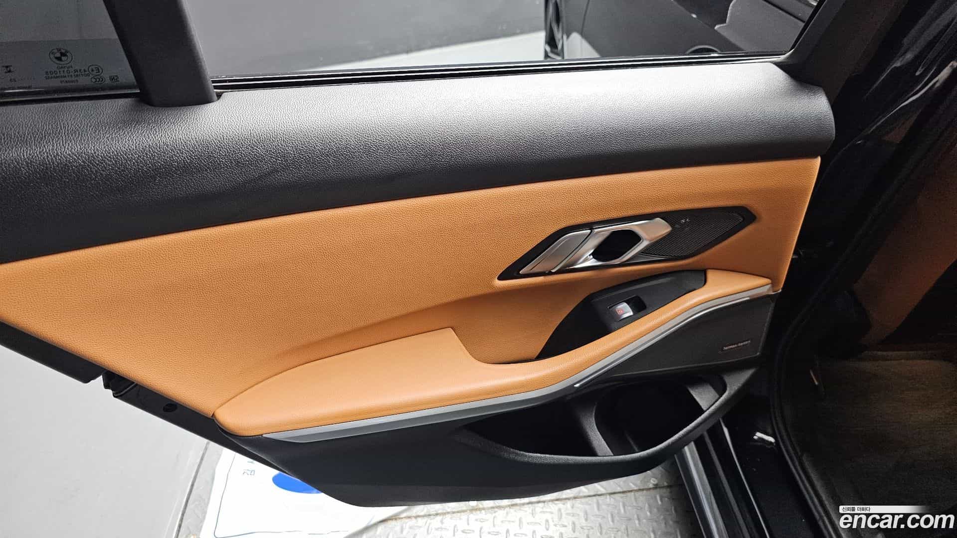 3-Series BMW 2023.8-INNER-035