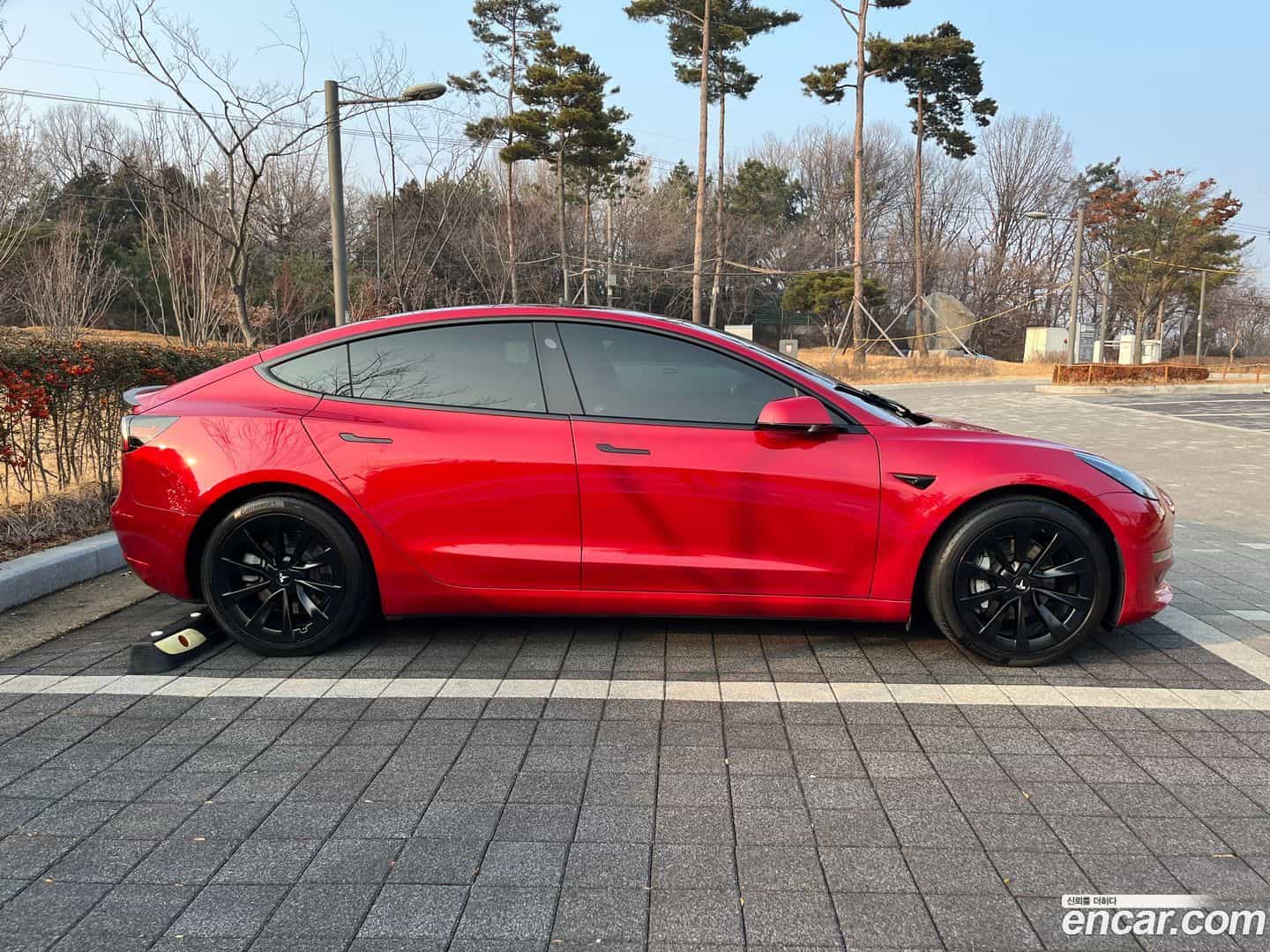 Model 3 Tesla 2022.2-OUTER-003