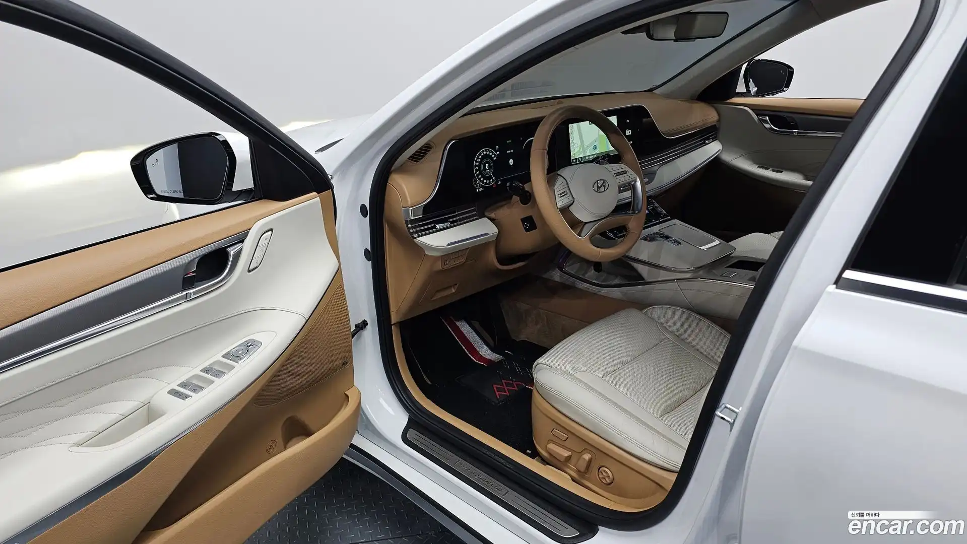 Grandeur Hyundai 2021.0-INNER-010