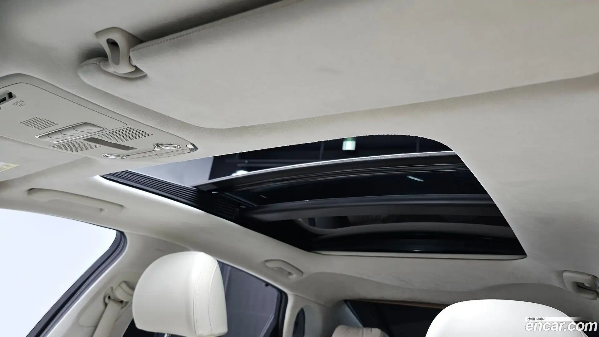 Grandeur Hyundai 2021.0-OPTION-023