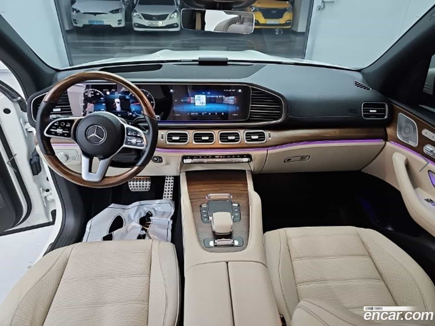 GLS-Class Mercedes-Benz 2021.2-INNER-008