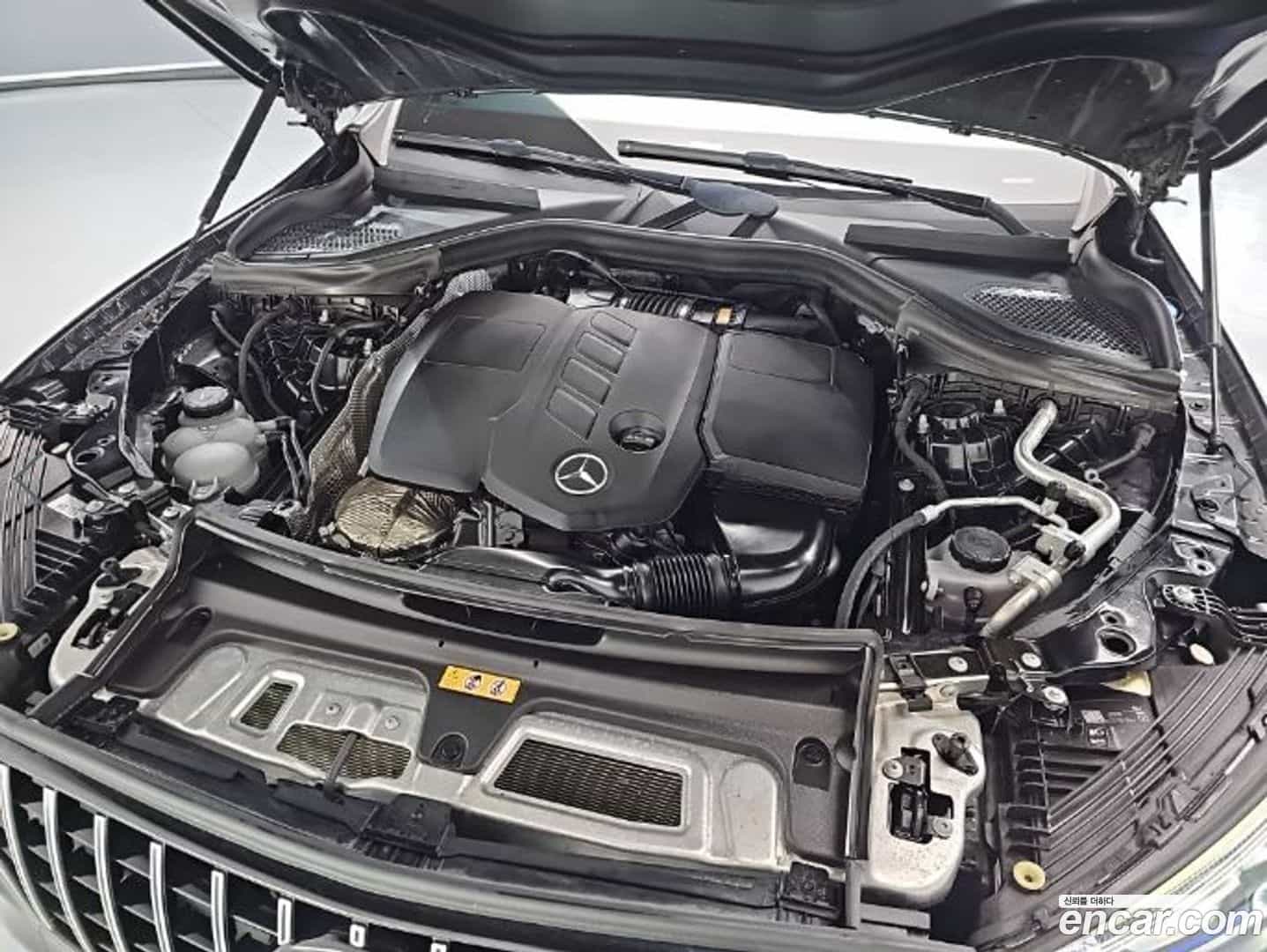 GLC-Class Mercedes-Benz 2023.6-OUTER-005