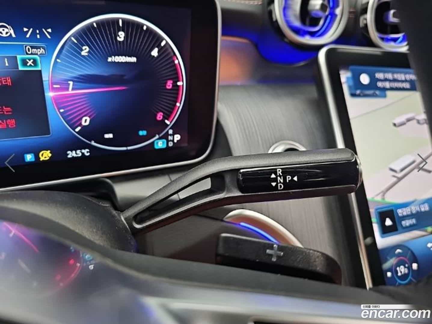 GLC-Class Mercedes-Benz 2023.6-INNER-008