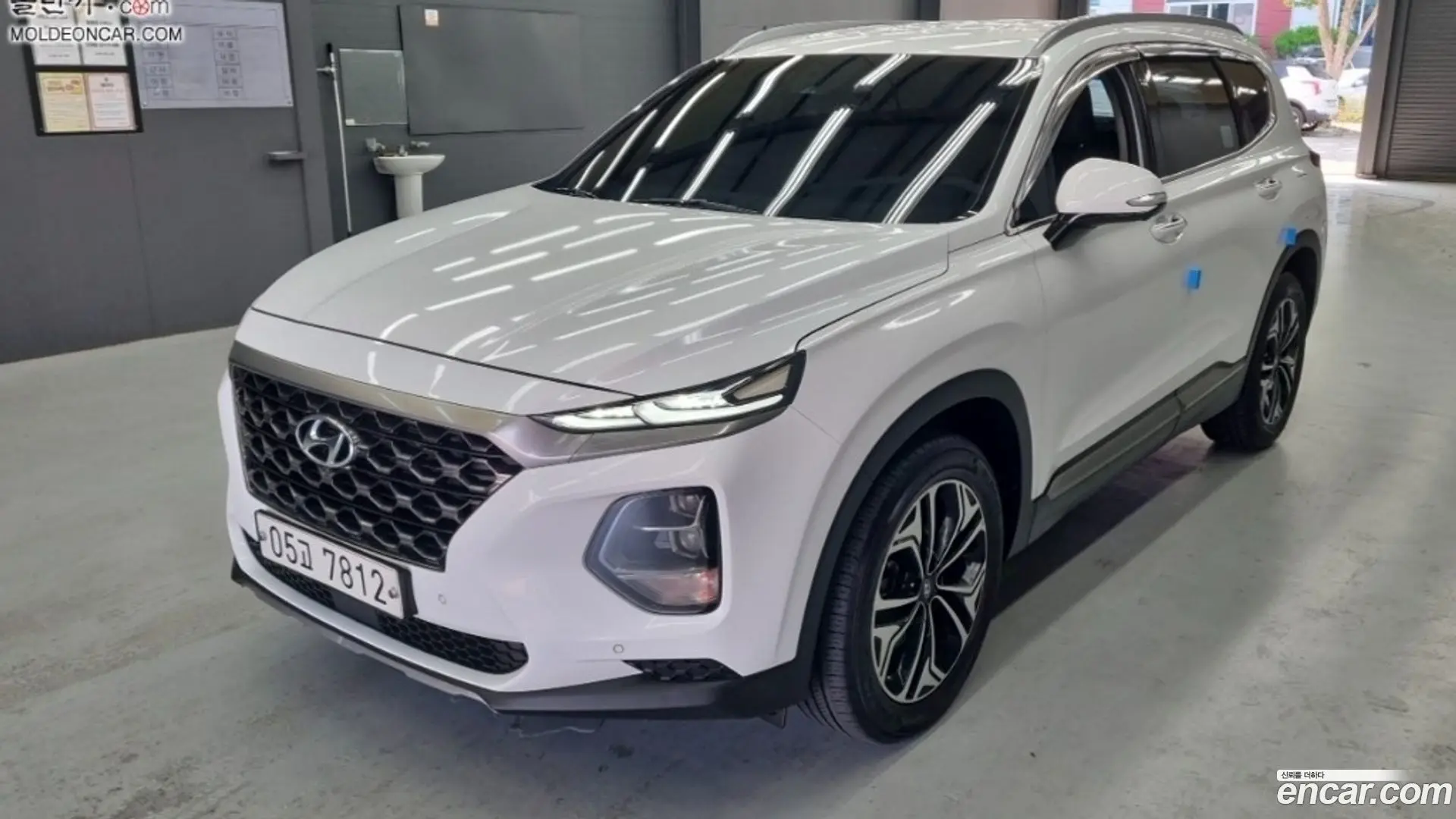 Main__Slider__Photo:Santafe Hyundai 2019.2-0