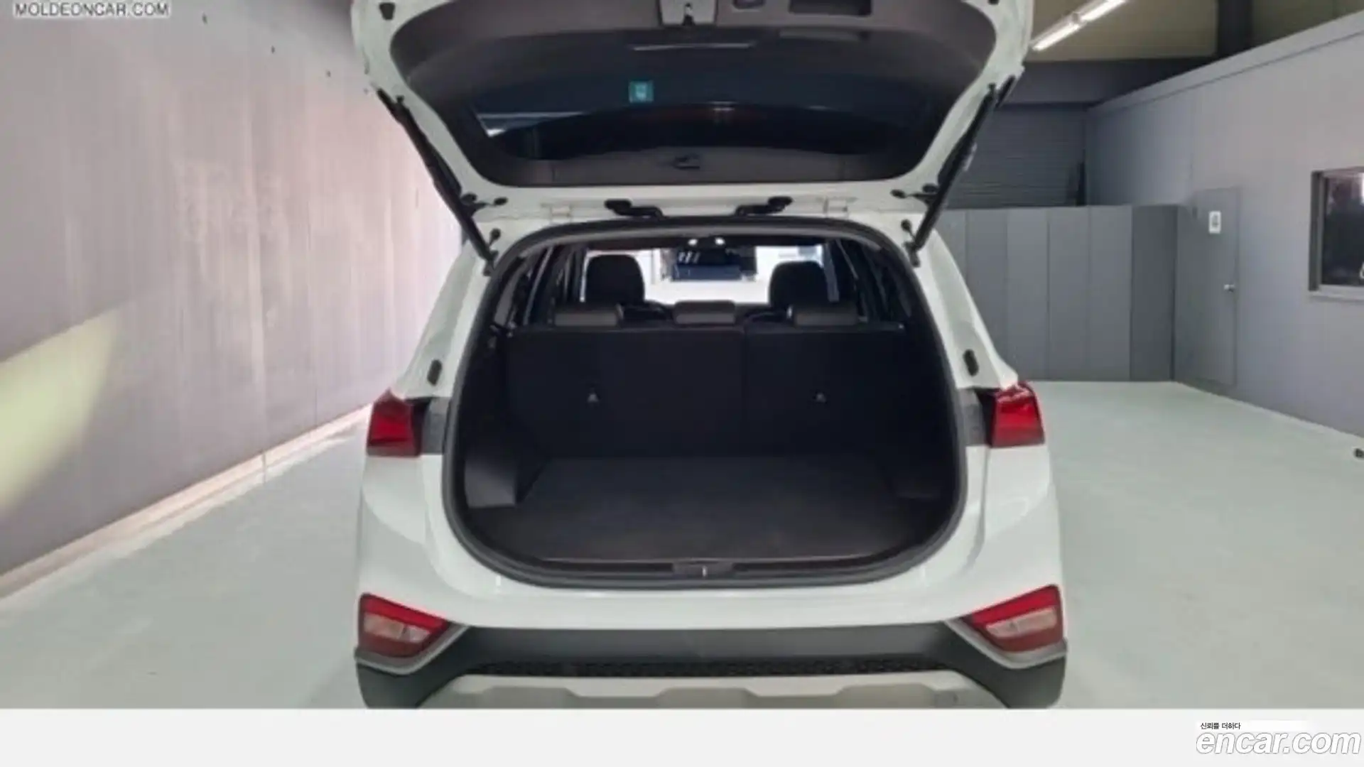 Santafe Hyundai 2019.2-OPTION-020