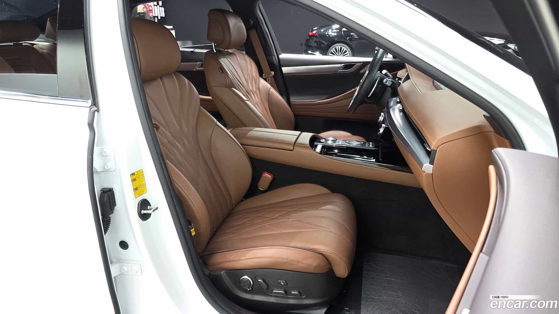 G80 Genesis 2022.0-OPTION-015