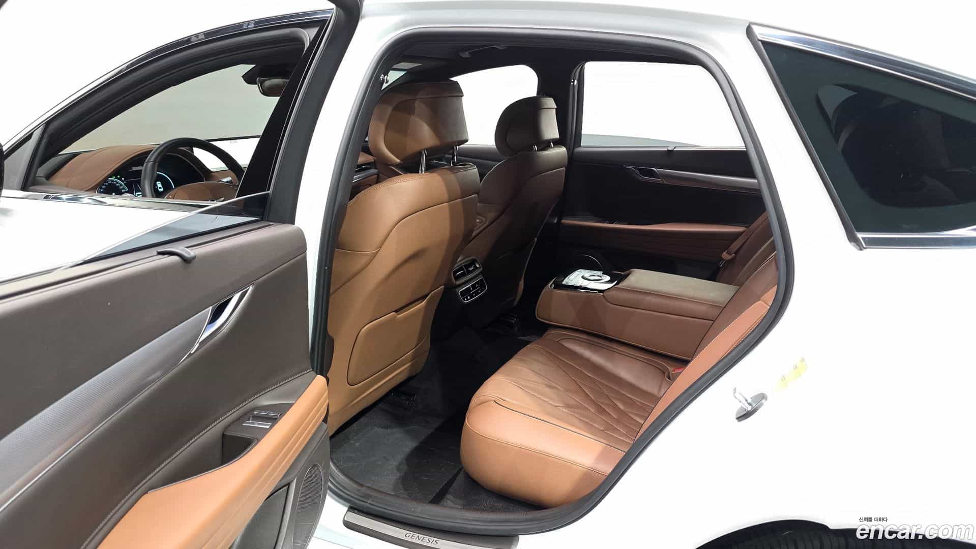 G80 Genesis 2022.0-OPTION-016