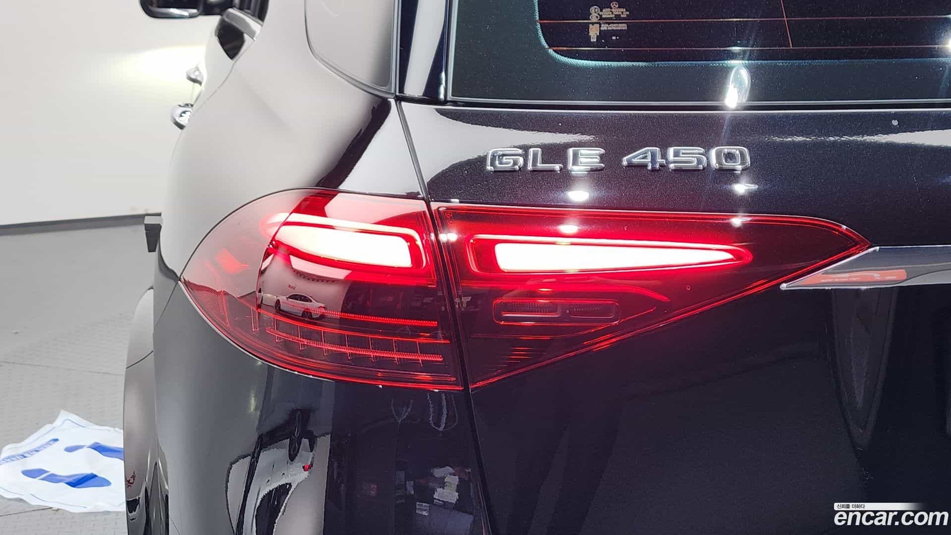GLE-Class Mercedes-Benz 2024.7-OUTER-033