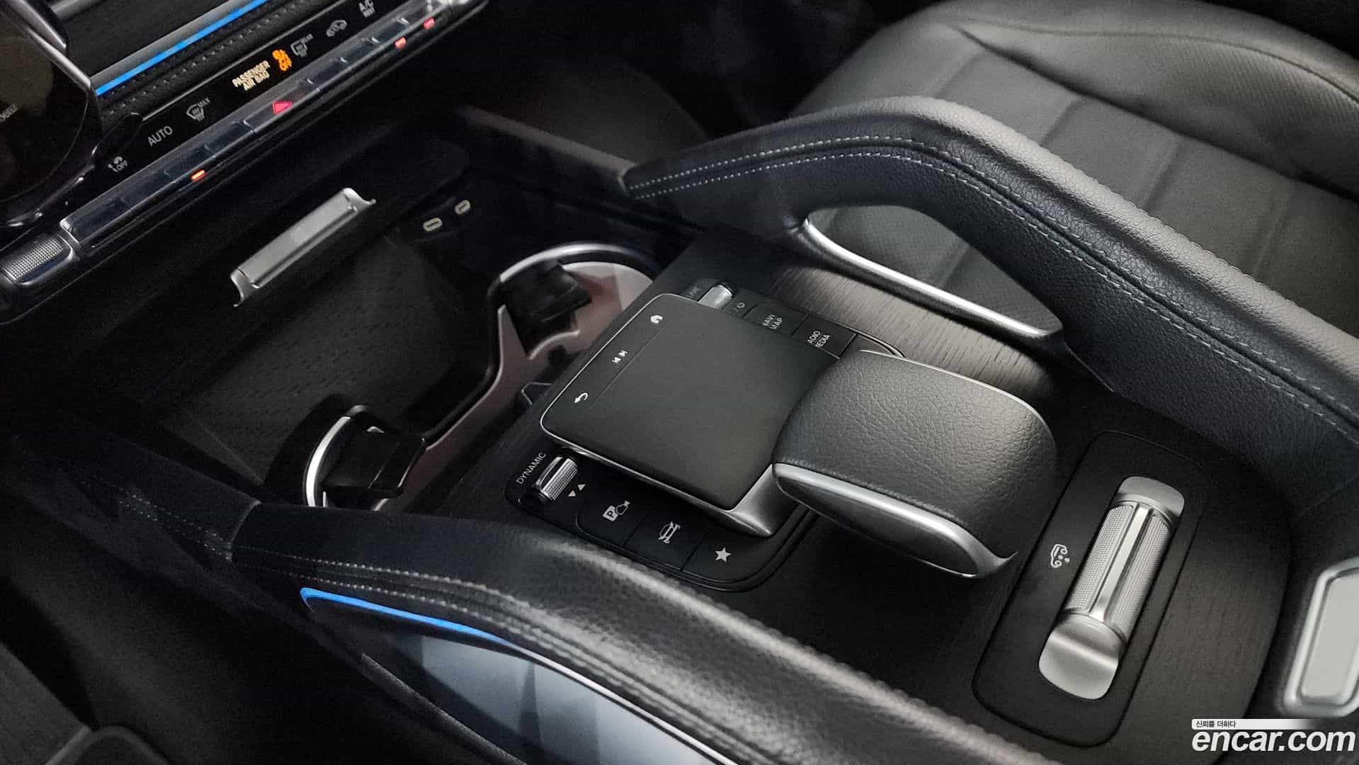 GLE-Class Mercedes-Benz 2024.7-OPTION-041