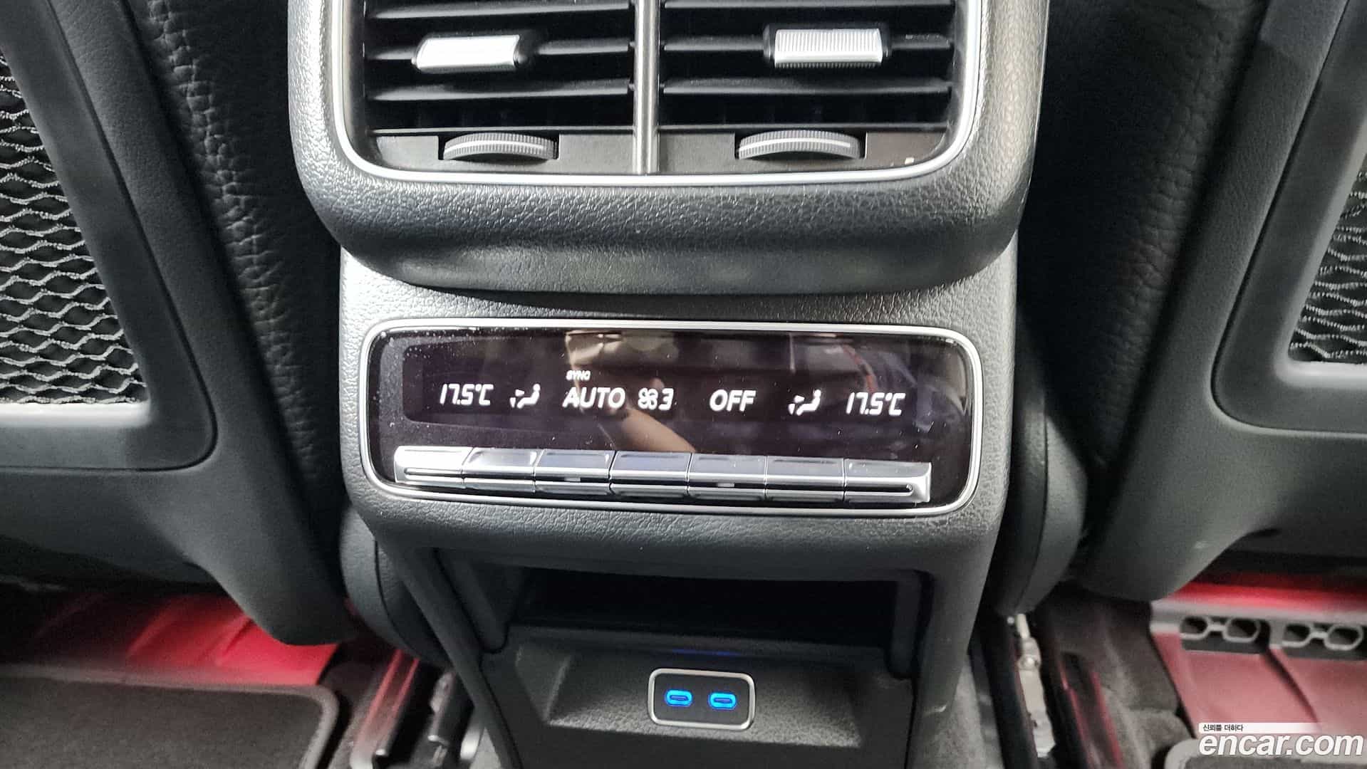 GLE-Class Mercedes-Benz 2024.7-OPTION-049