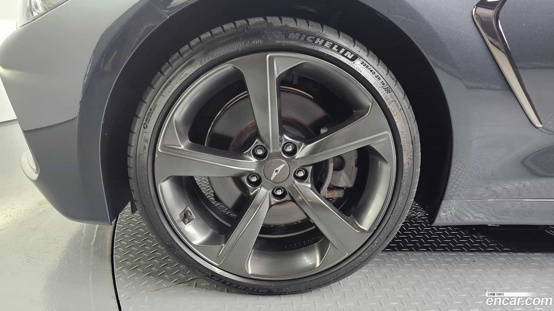 G70 Genesis 2019.5-OUTER-005