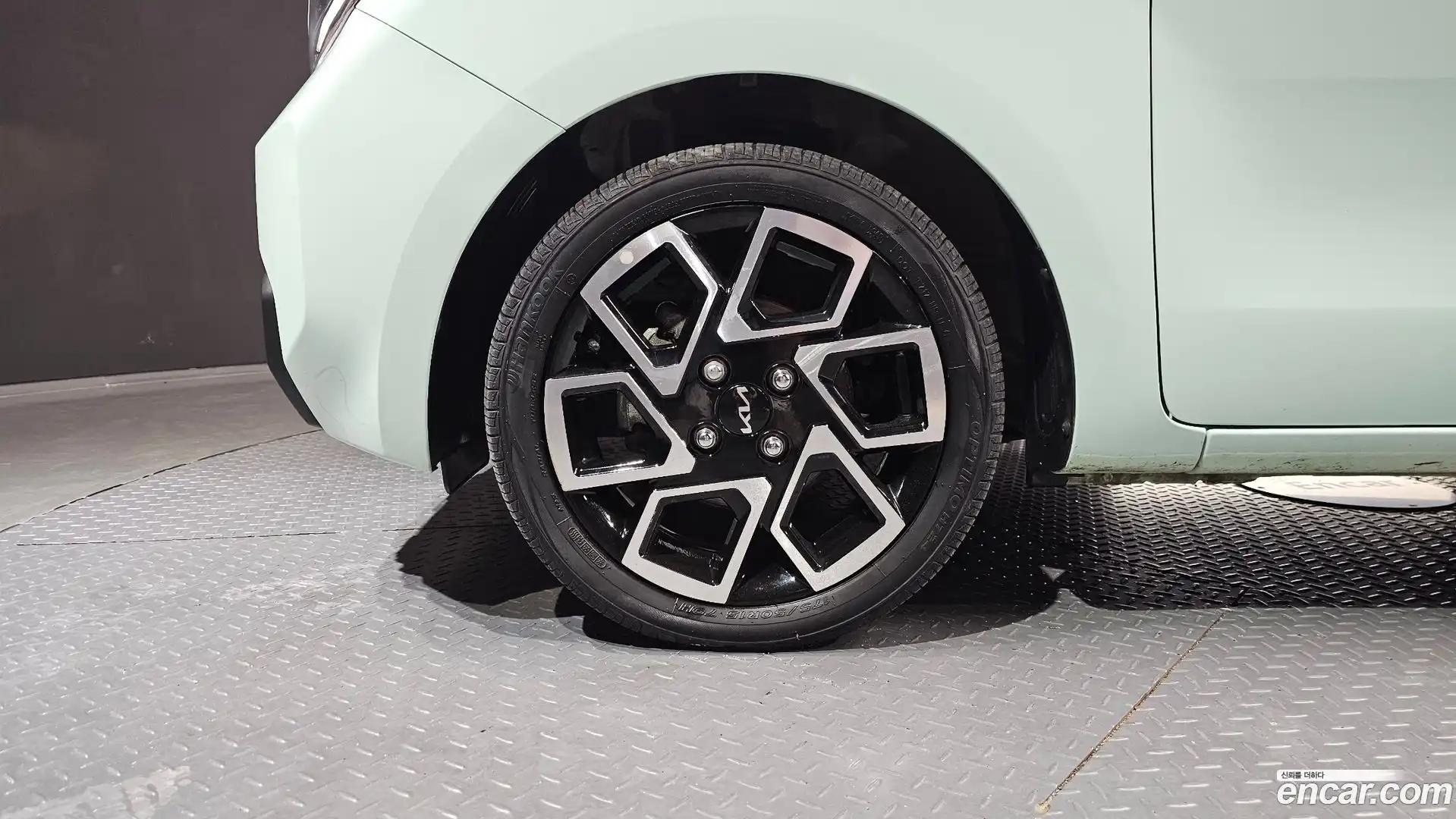 RAY Kia 2023.6-OUTER-005