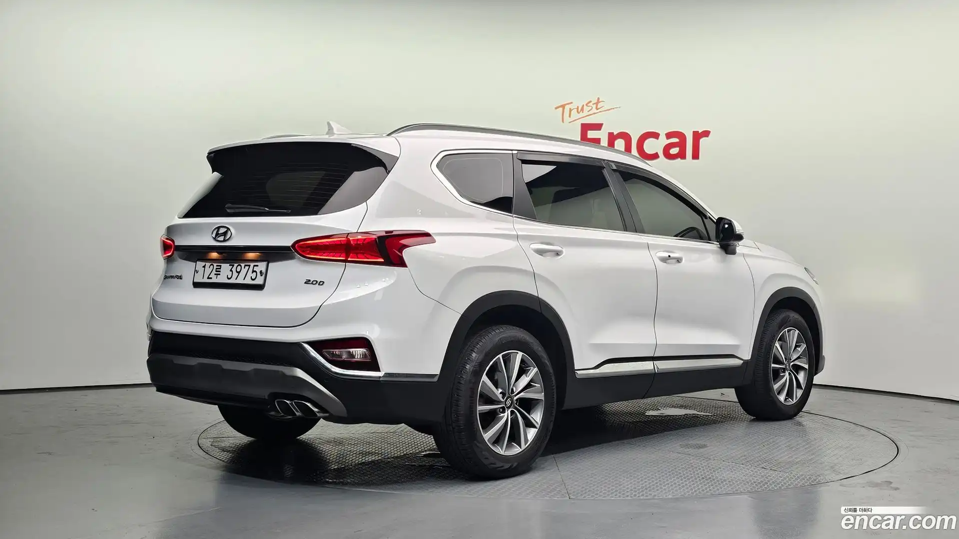 Santafe Hyundai 2018.7-OUTER-002