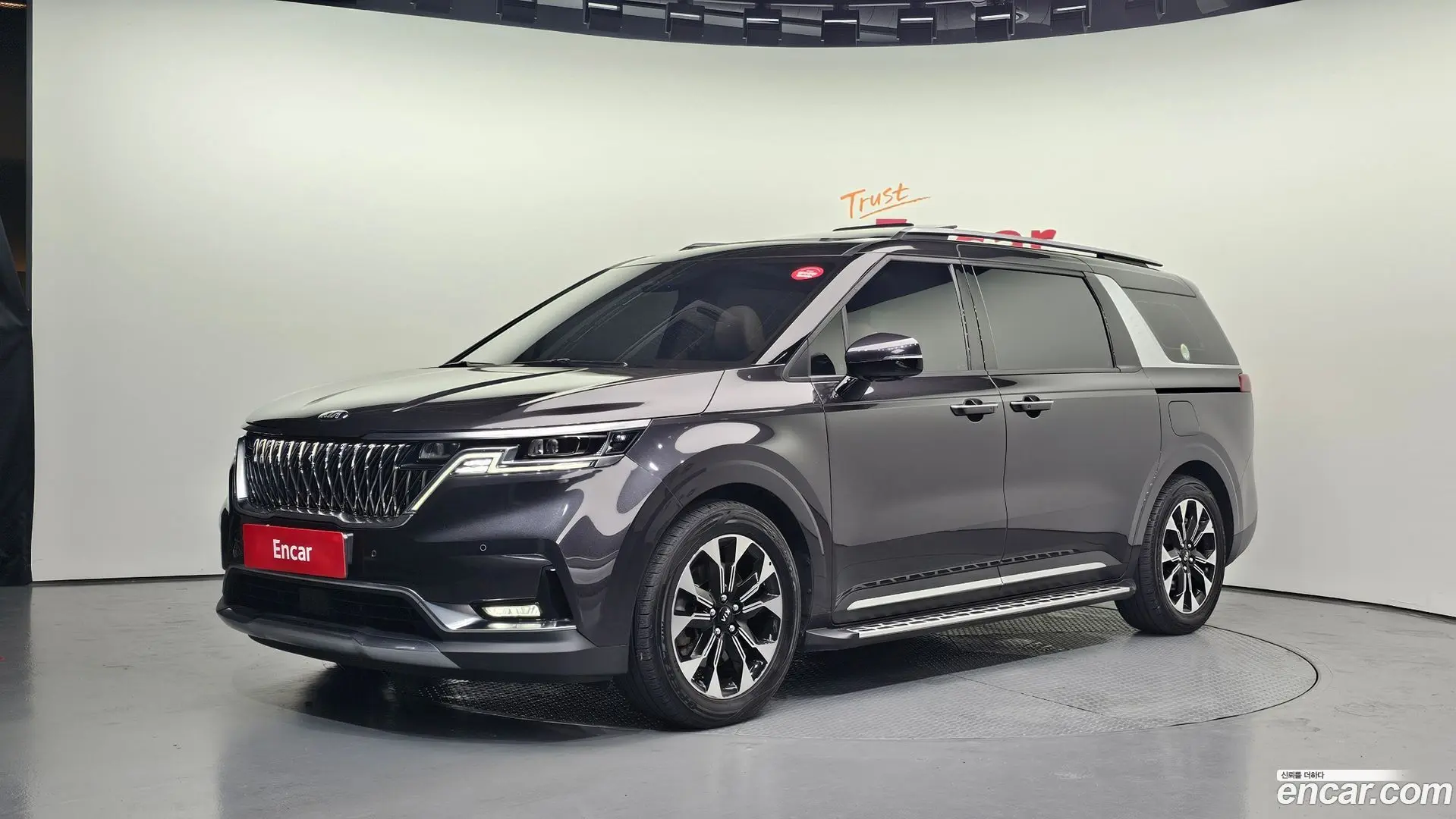 Main__Slider__Photo:Canival Kia 2021.3-0