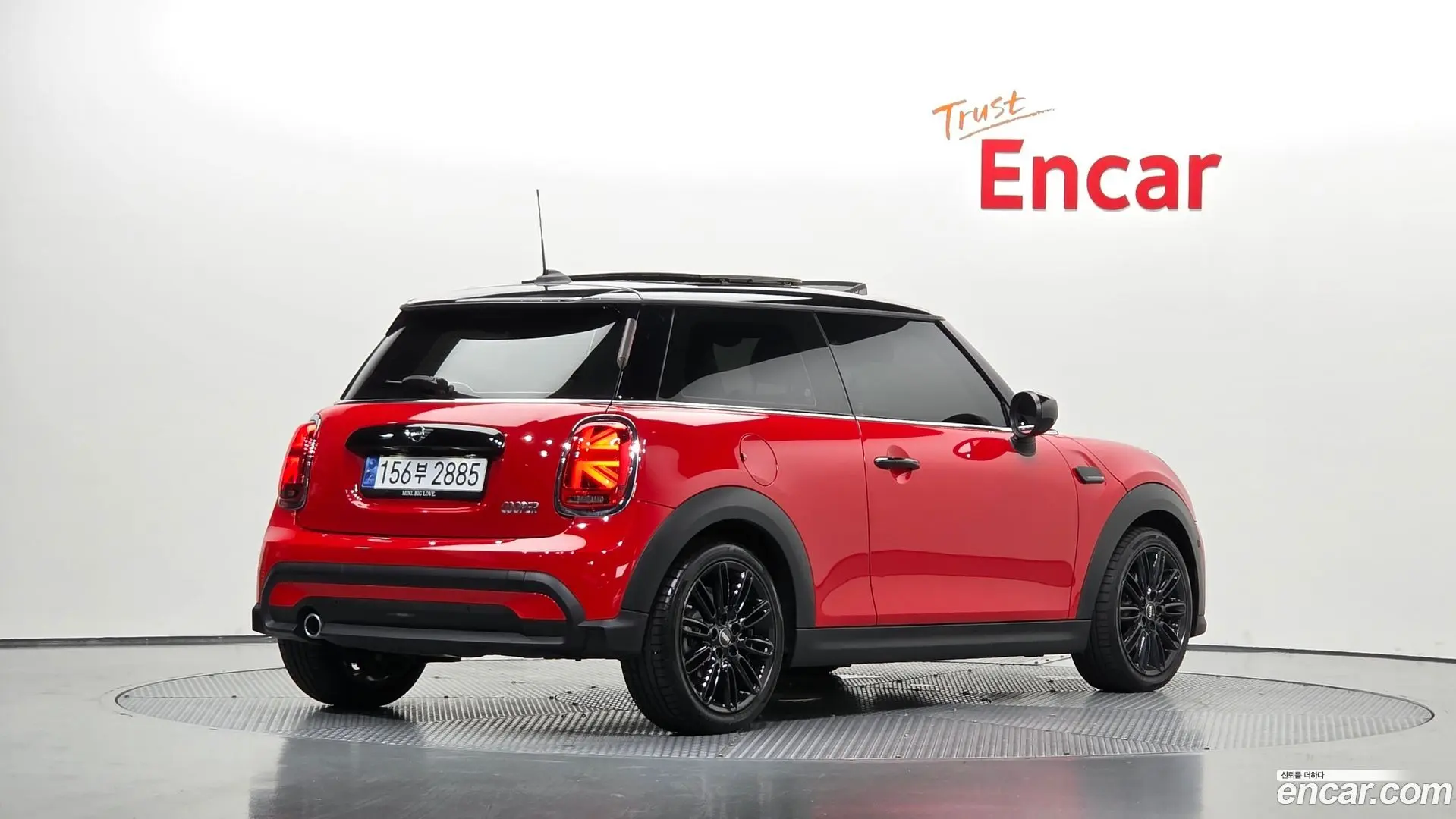 Main__Slider__Photo:Cooper Mini 2023.7-1