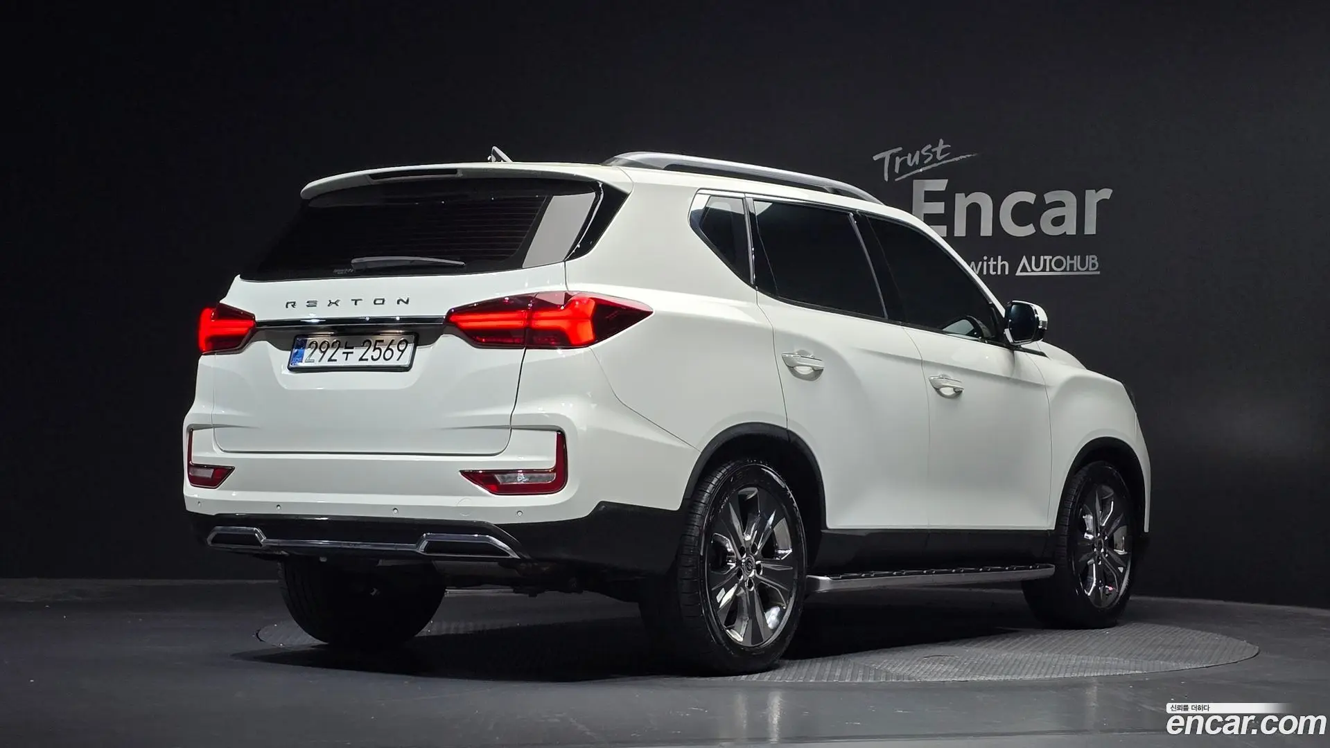 Main__Slider__Photo:Rexton KG Mobility 2021.0-1