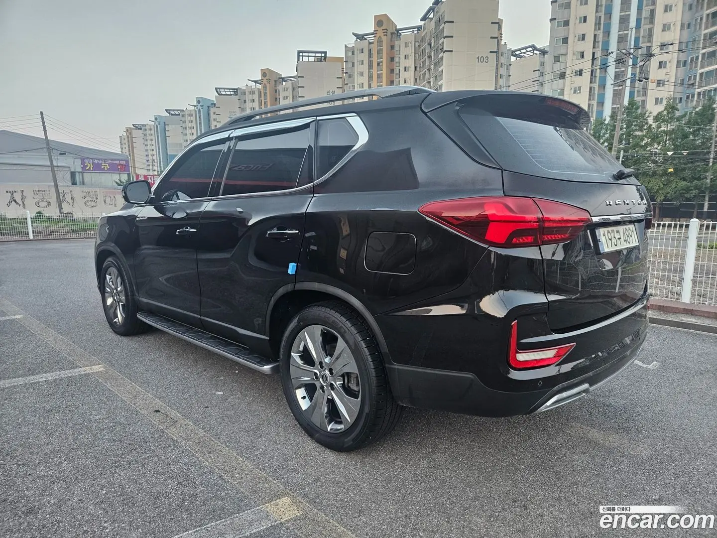 Main__Slider__Photo:Rexton KG Mobility 2021.2-1