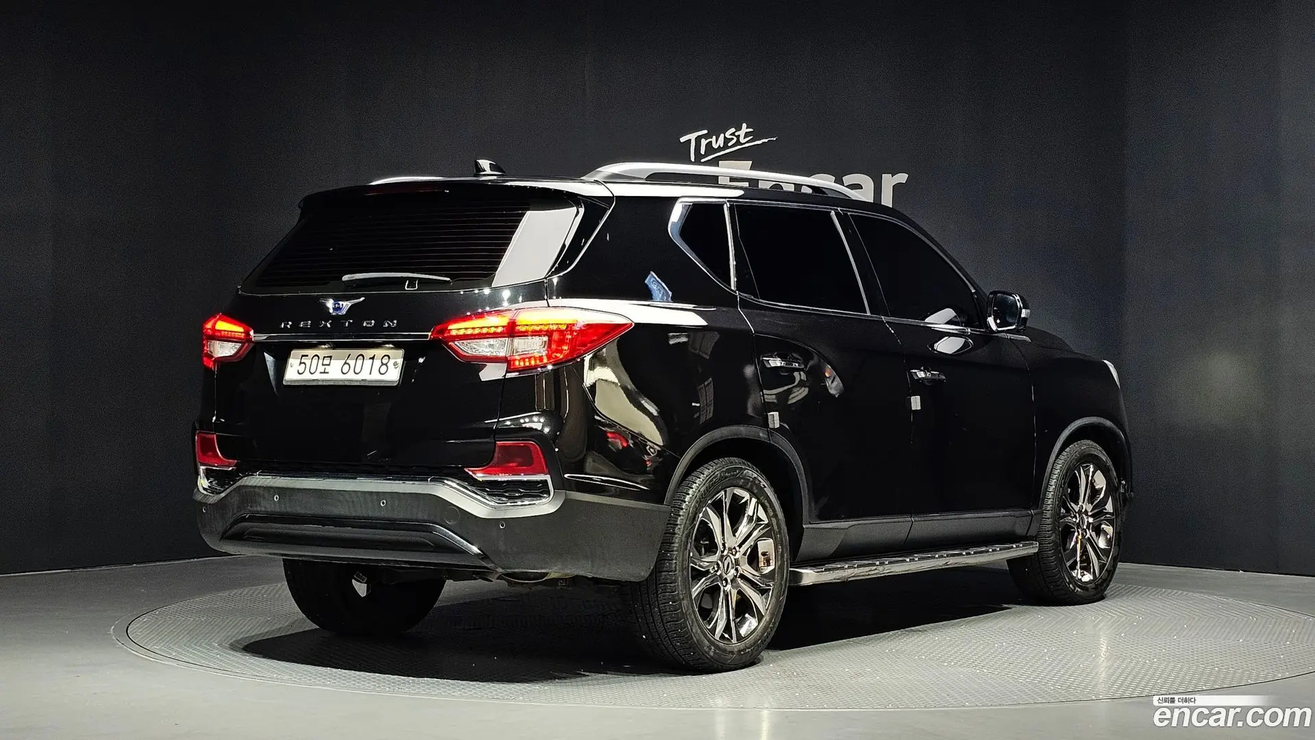 Main__Slider__Photo:Rexton KG Mobility 2017.10-1
