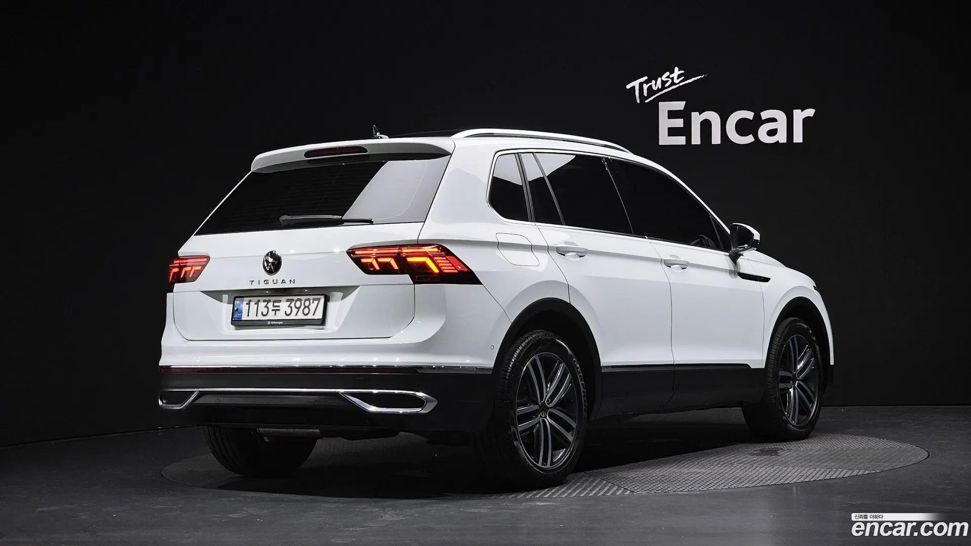 Main__Slider__Photo:Tiguan Volkswagen 2022.3-1