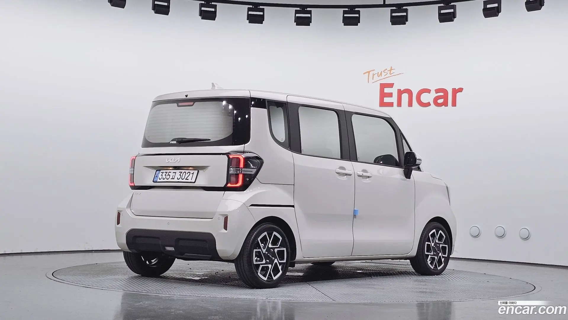 Main__Slider__Photo:RAY Kia 2025.0-1