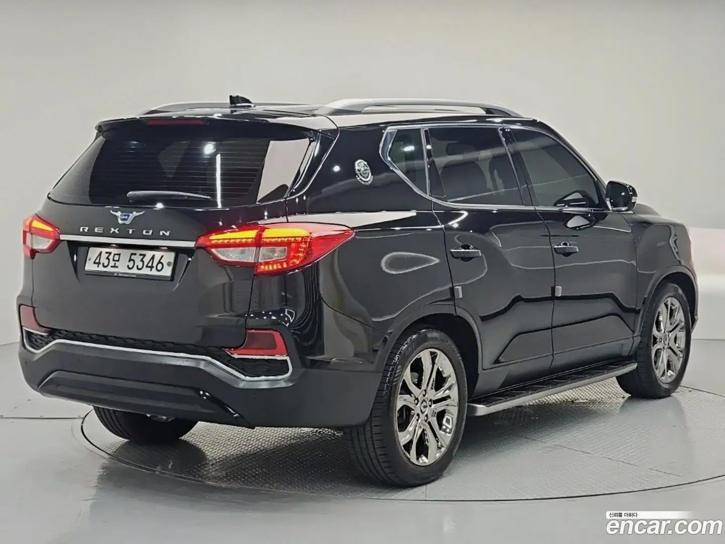 Main__Slider__Photo:Rexton KG Mobility 2019.1-1