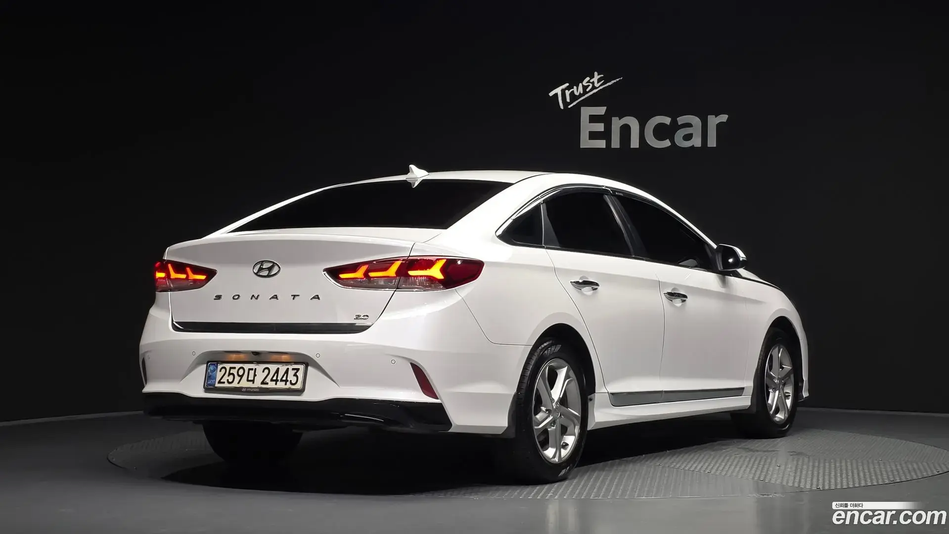 Main__Slider__Photo:Sonata Hyundai 2019.2-1