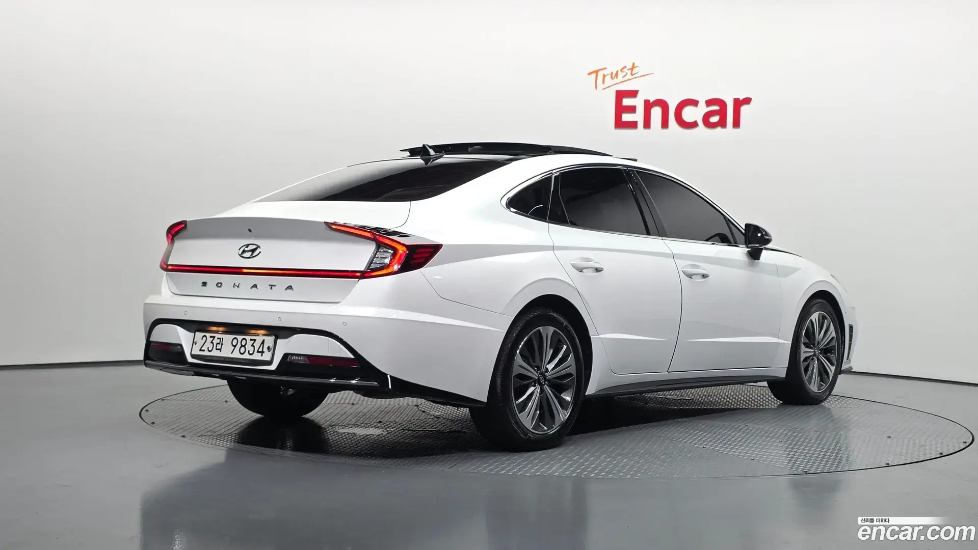 Main__Slider__Photo:Sonata Hyundai 2019.4-1