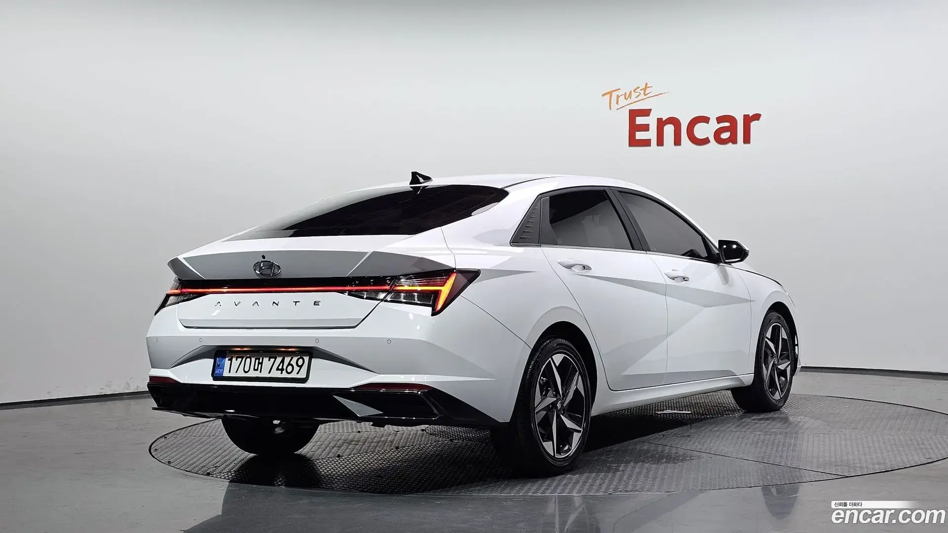Main__Slider__Photo:AVANTE Hyundai 2021.10-1