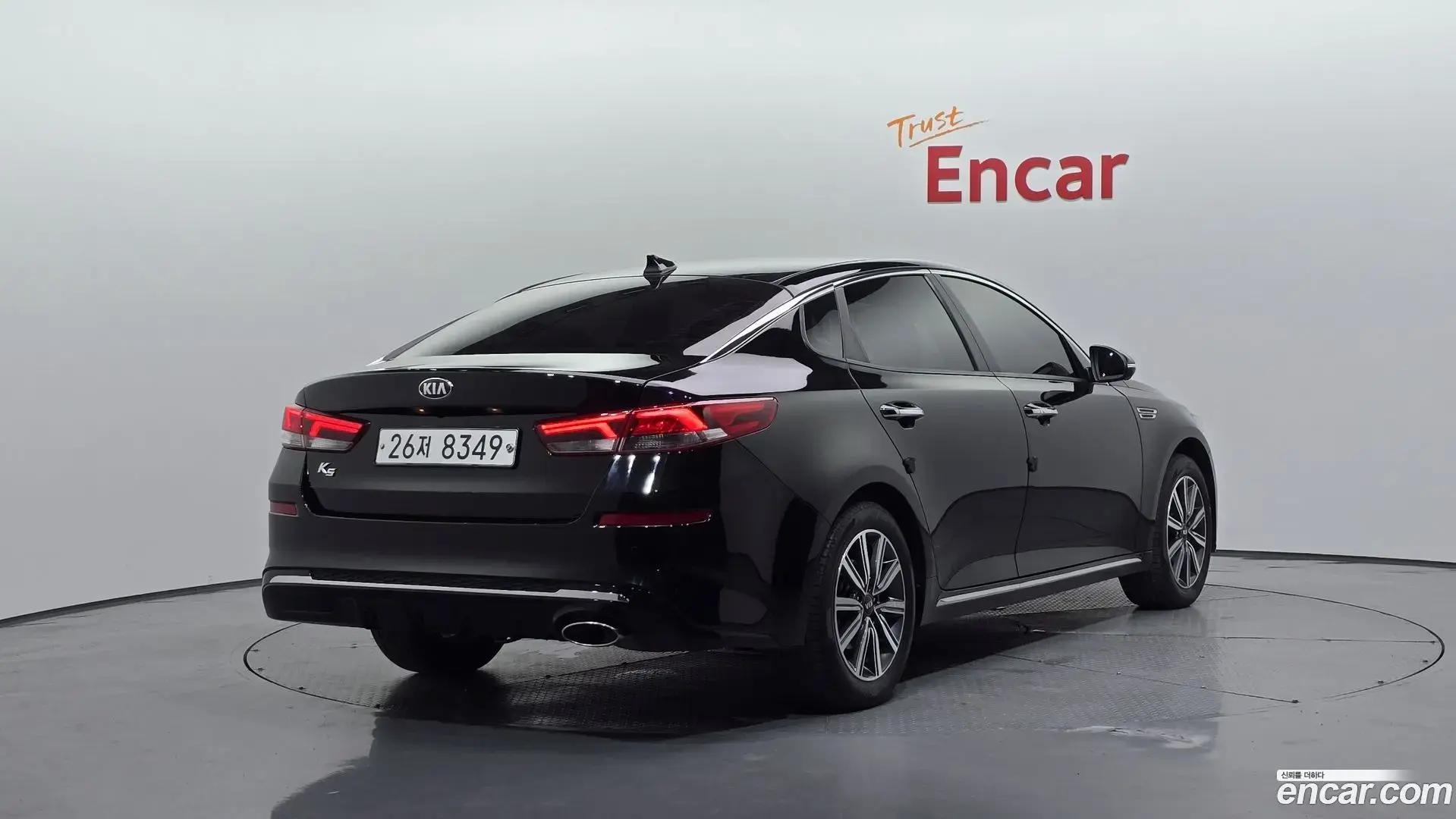 Main__Slider__Photo:K5 Kia 2018.7-1