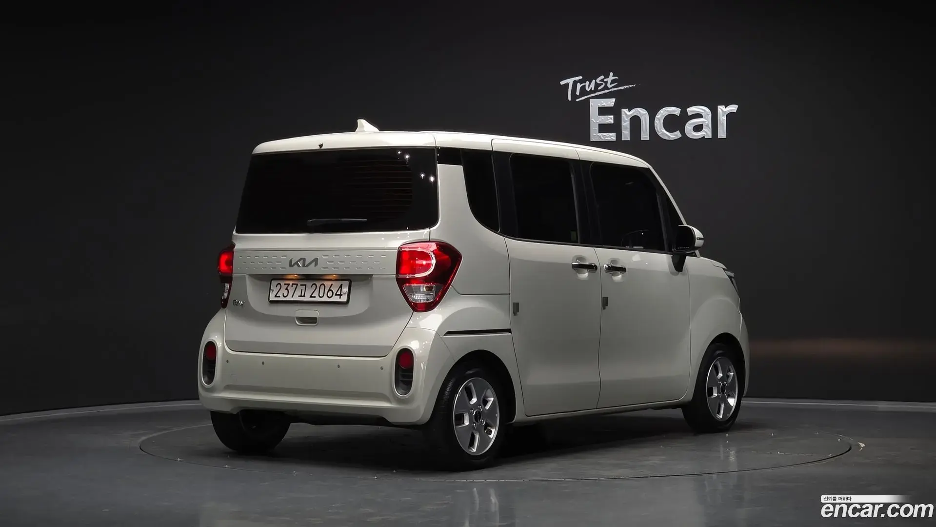 Main__Slider__Photo:RAY Kia 2022.7-1