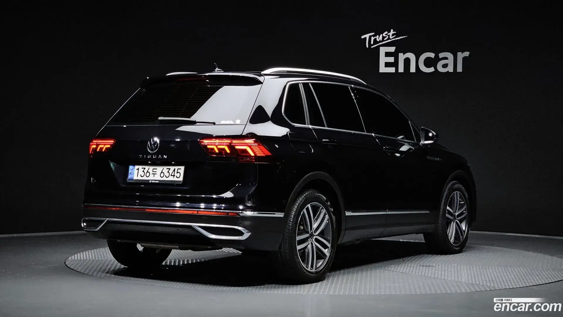 Main__Slider__Photo:Tiguan Volkswagen 2022.2-1